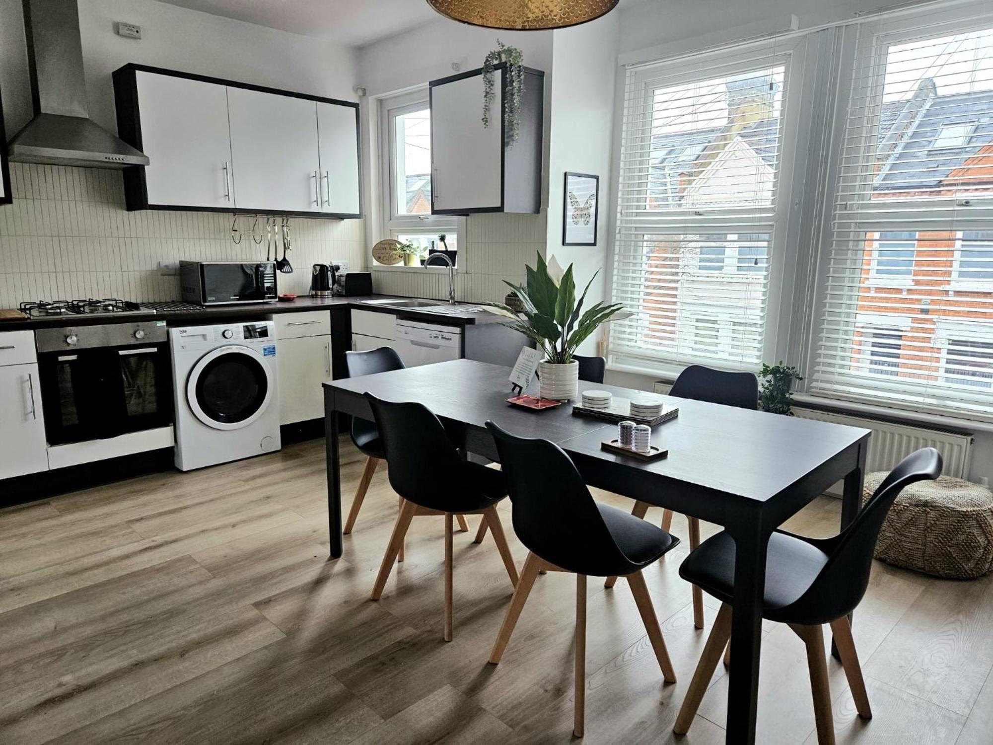 Beautiful Sw12, Flat Apartment