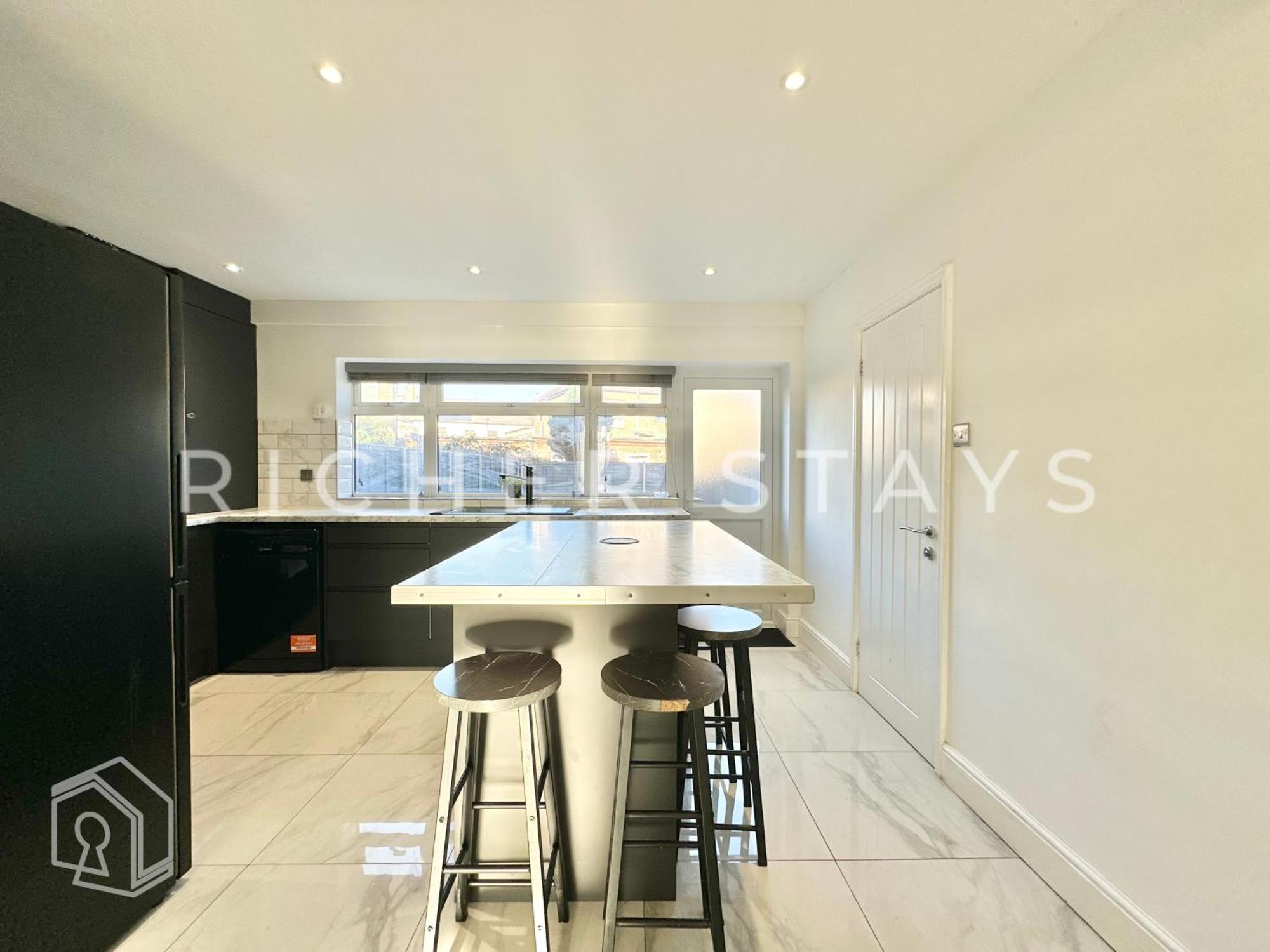 Modern 1-2 Bedroom East Ldn Flat With Private Garden Lägenhet