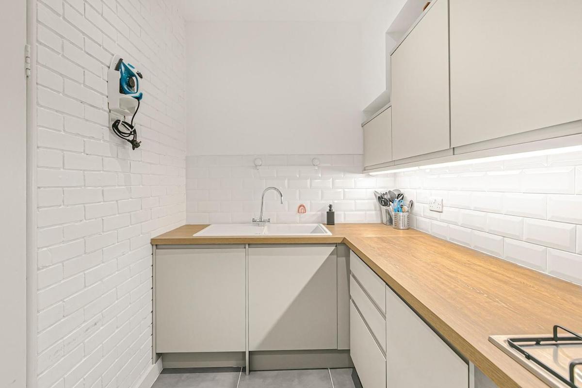Luxury 2-bed Gated - Next To Paddington Station Apartment