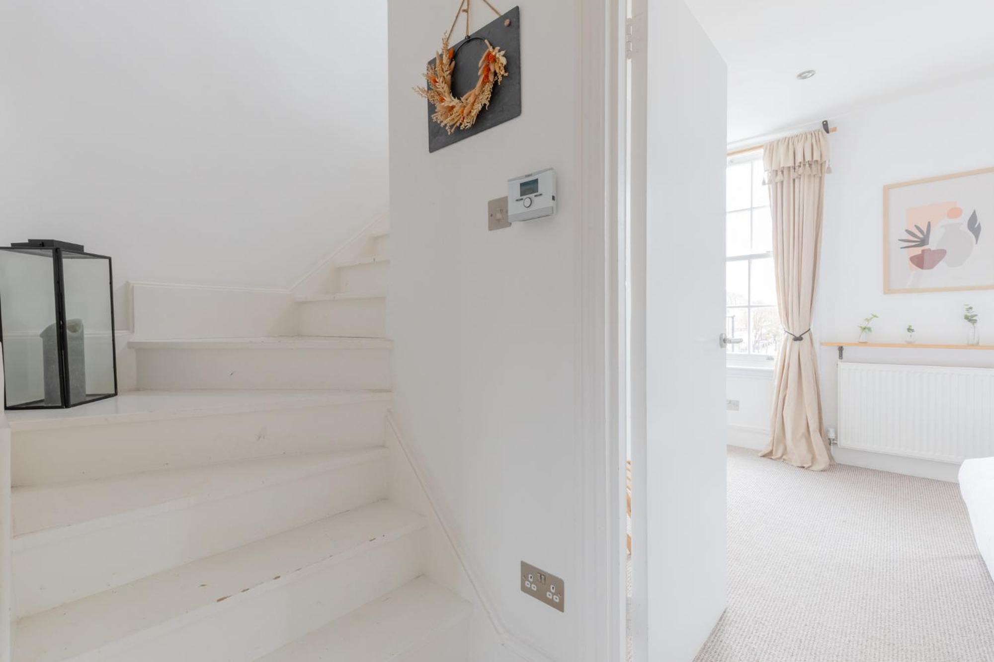 Glorious 2bd Duplex With Balcony Islington * Londen