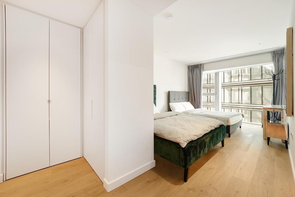 Spacious 3-bedroom With Stunning Battersea Views Appartement Londen