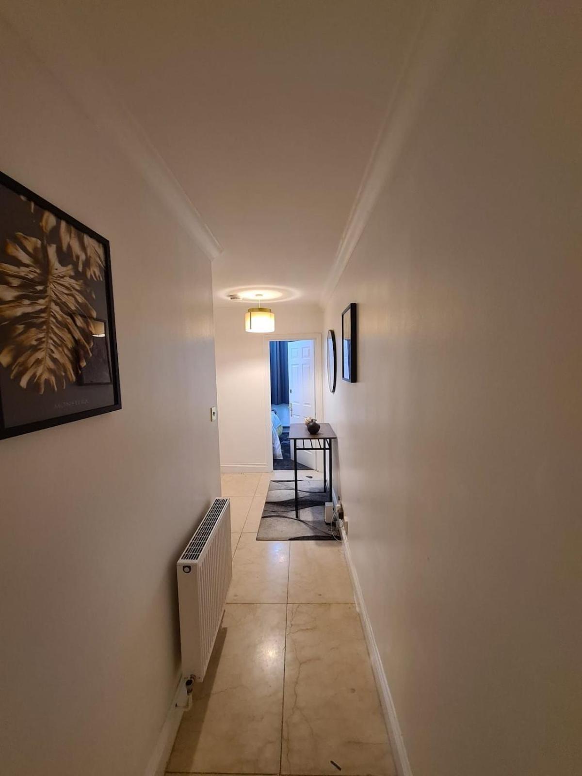 Luxurious 3 Bed Flat In Kilburn * Londres