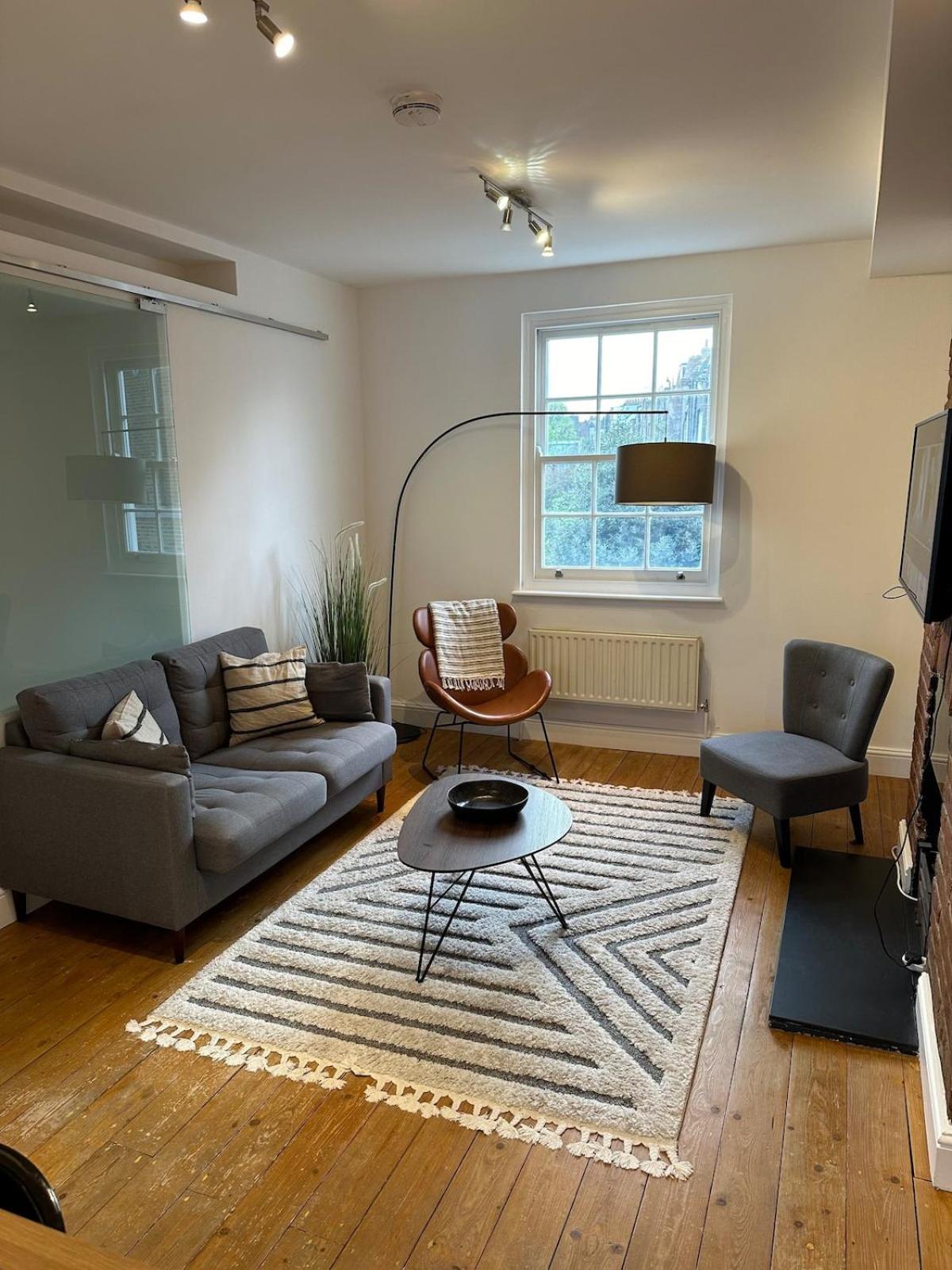 Kings Cross Cosy 2 Bedroom Flat * Londres