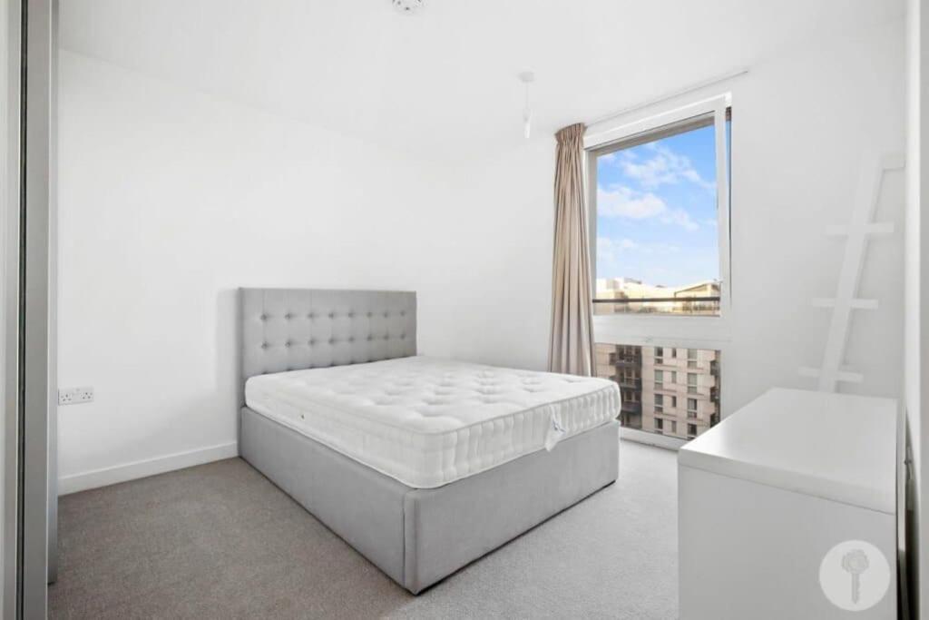Lejlighed Modern 3 Bedroom - Olympic Park - E20 Stratford *