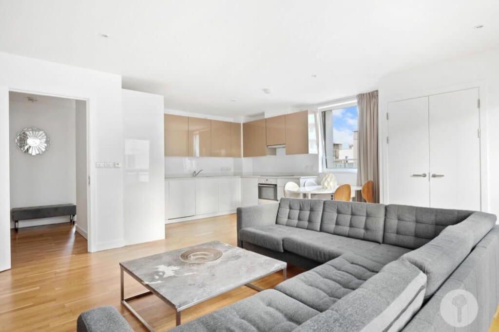 Modern 3 Bedroom - Olympic Park - E20 Stratford Lejlighed