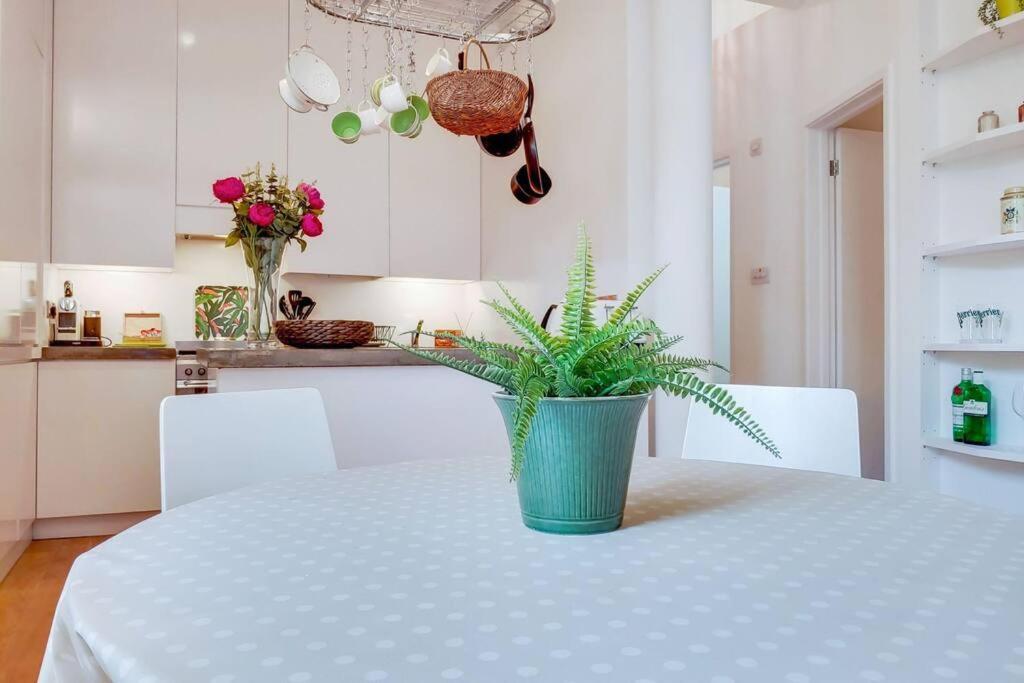 Appartement Vy6 - Stylish Loft-style 1-bed Near Borough Market Londres