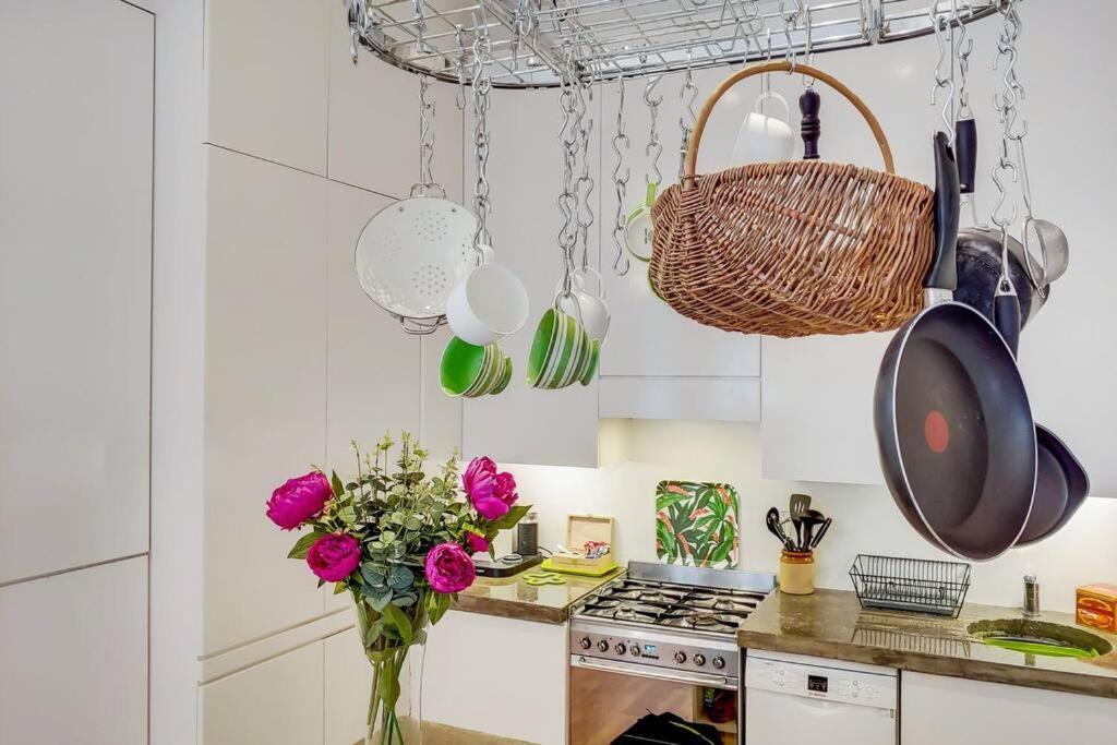 Vy6 - Stylish Loft-style 1-bed Near Borough Market Appartement Londres