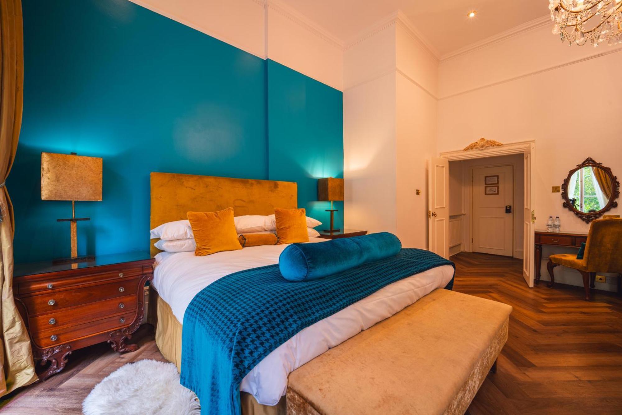 Twenty Nevern Square 4*