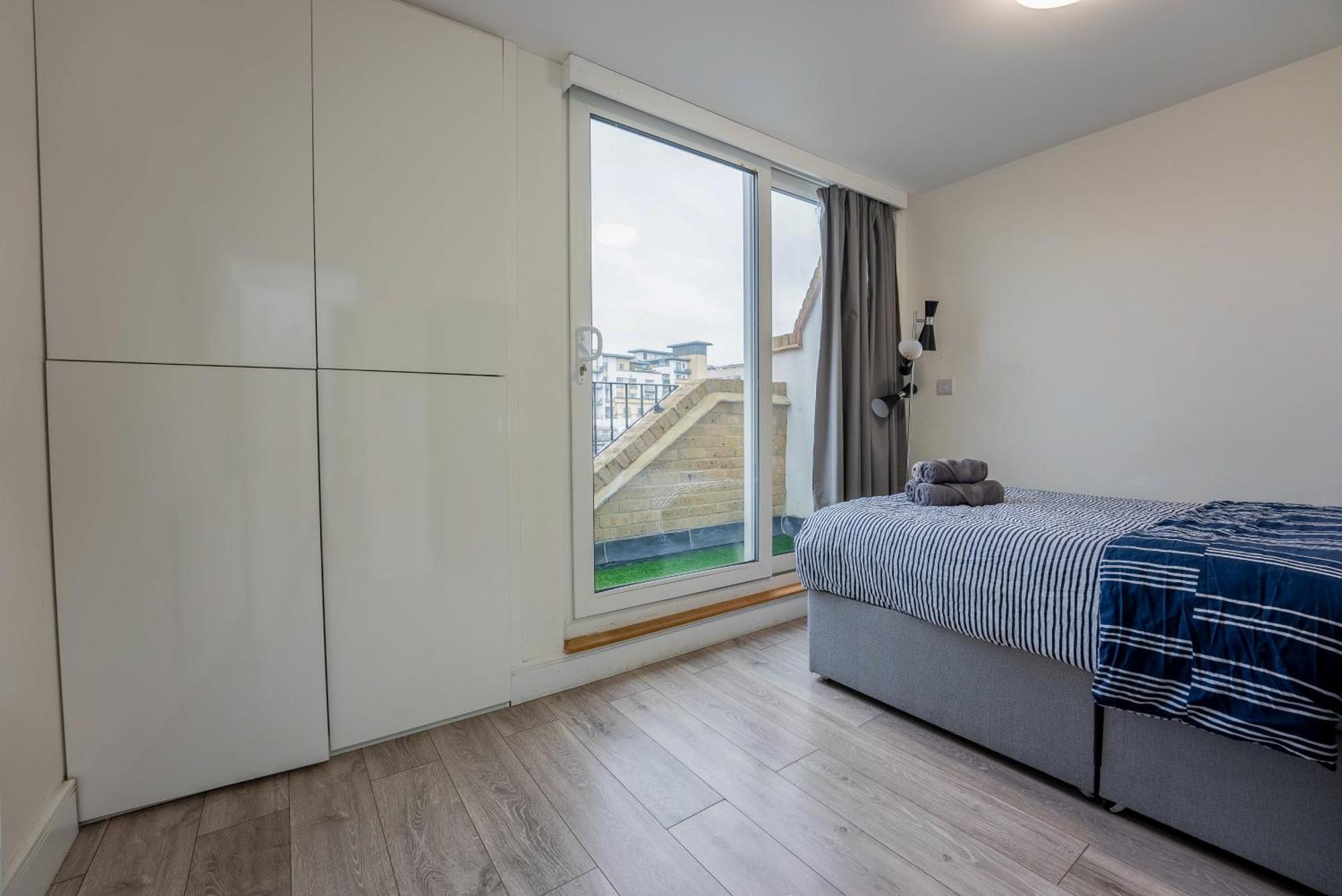 Lägenhet Home-like 1-br Flat In Victoria *