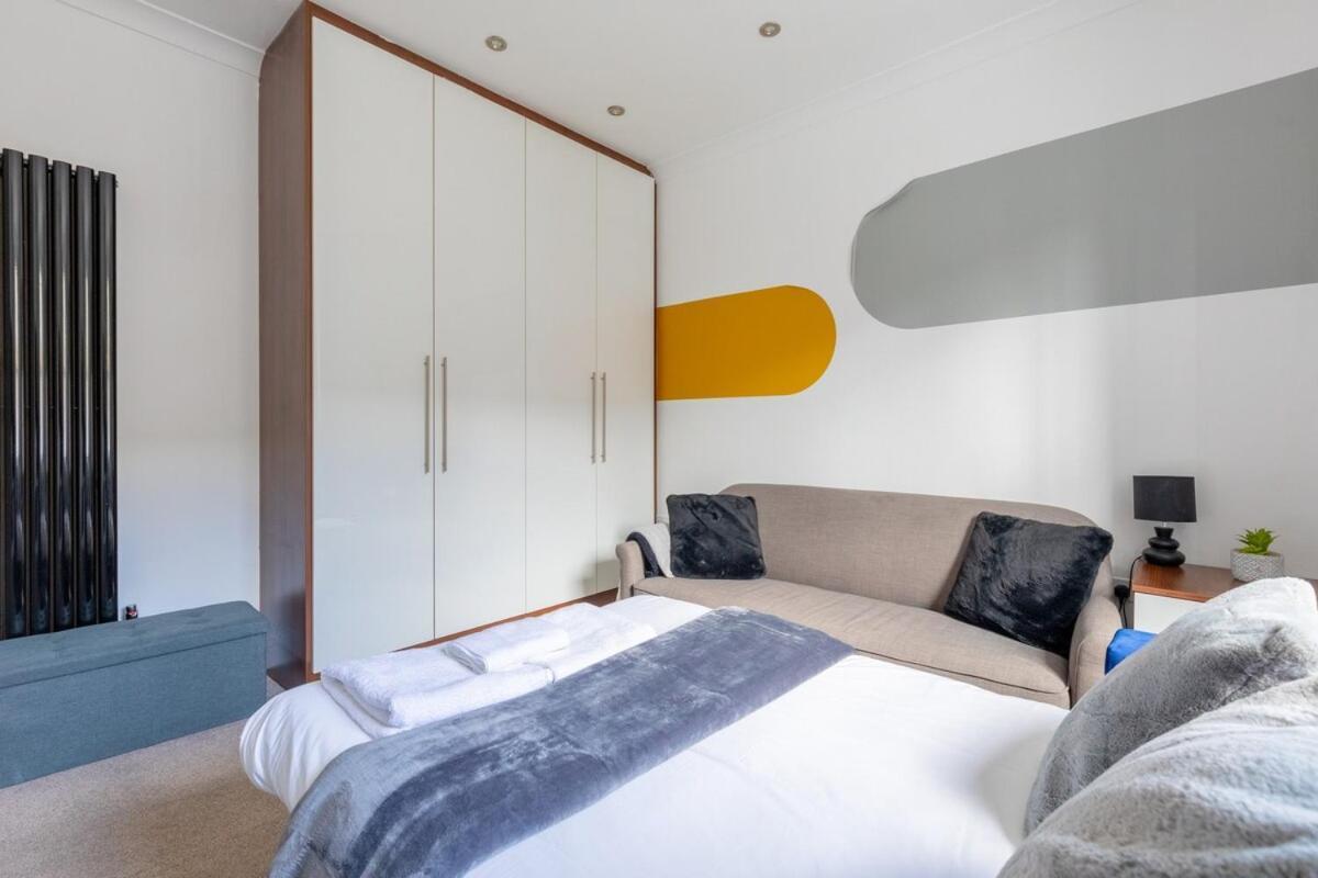 Spacious 1bd Flat 10 Mins From Battersea Park! * Londres