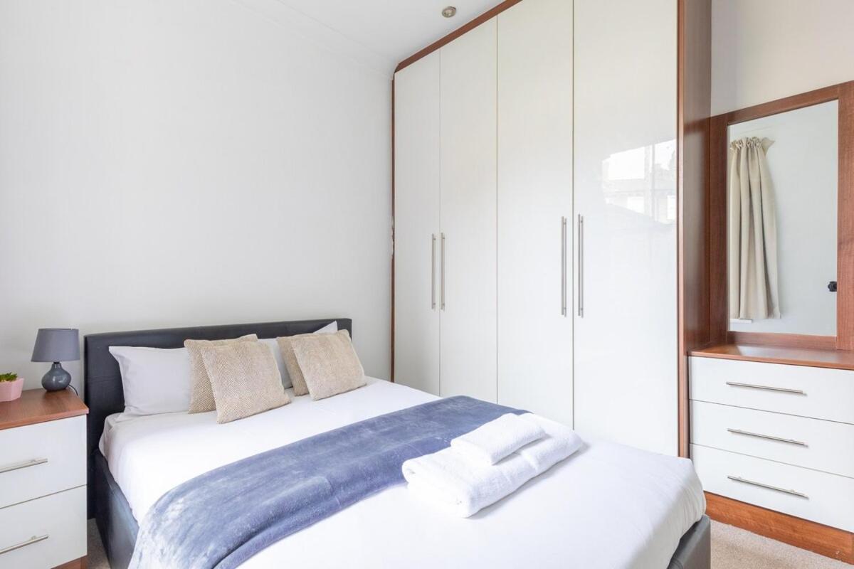 Spacious 1bd Flat 10 Mins From Battersea Park! * Londres