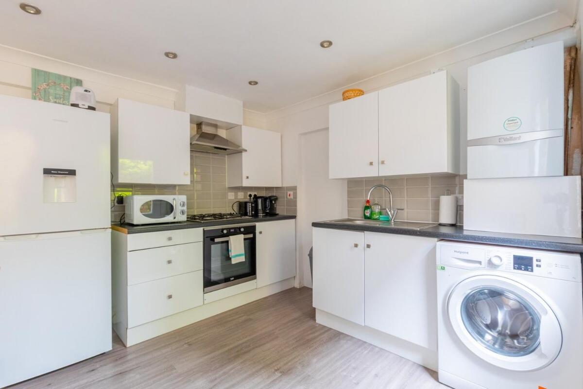 Spacious 1bd Flat 10 Mins From Battersea Park! Londres
