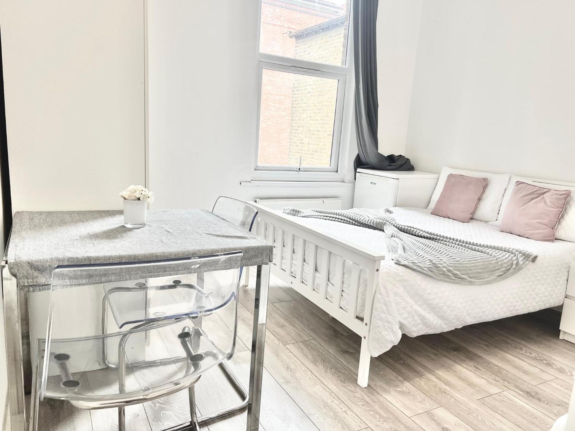 Guest house Westfield Shepherds Bush *