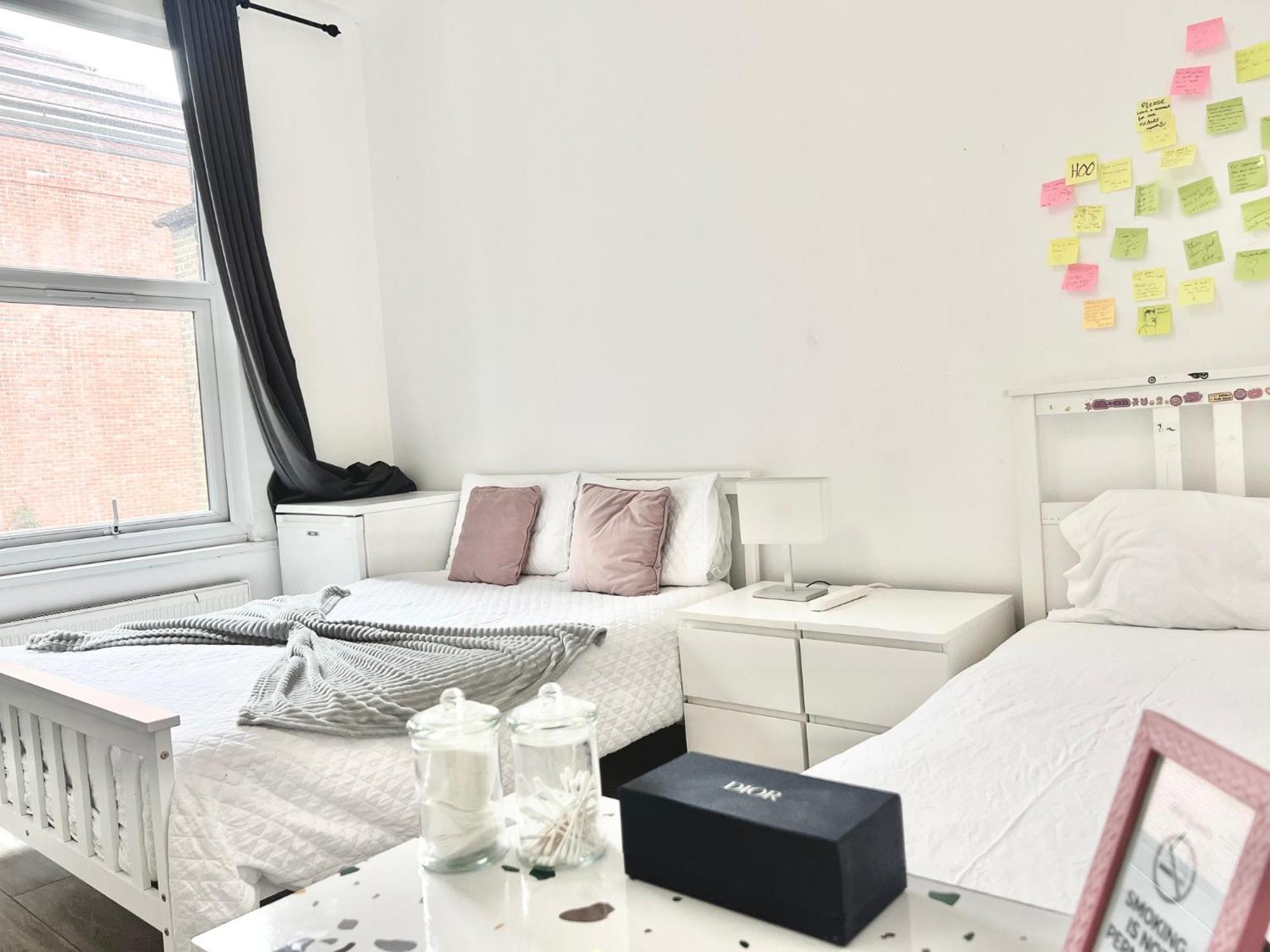 Westfield Shepherds Bush Guest house