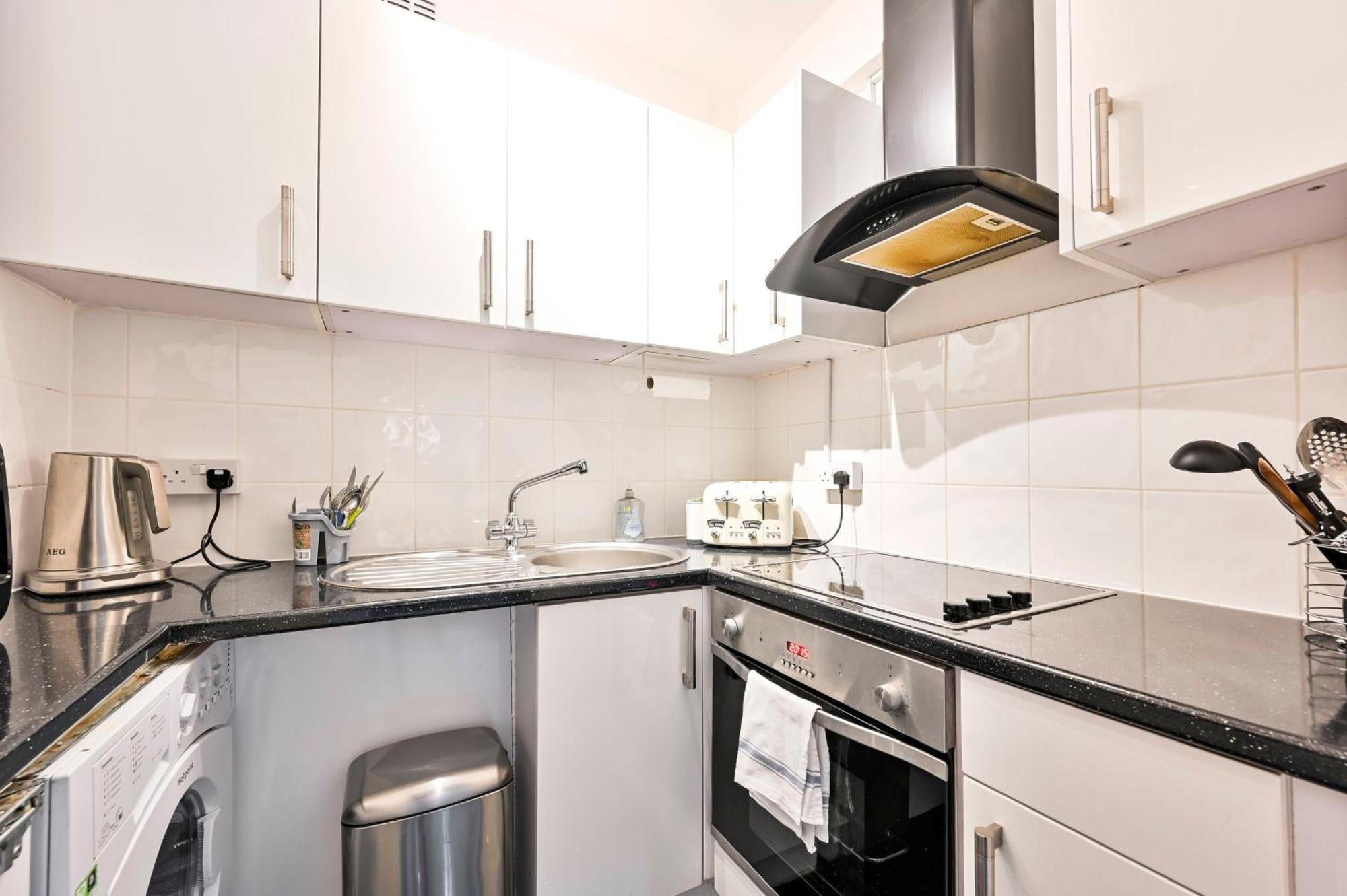 Westminster Flat For Families & Business Travelers, Steps To Landmarks! Lejlighed