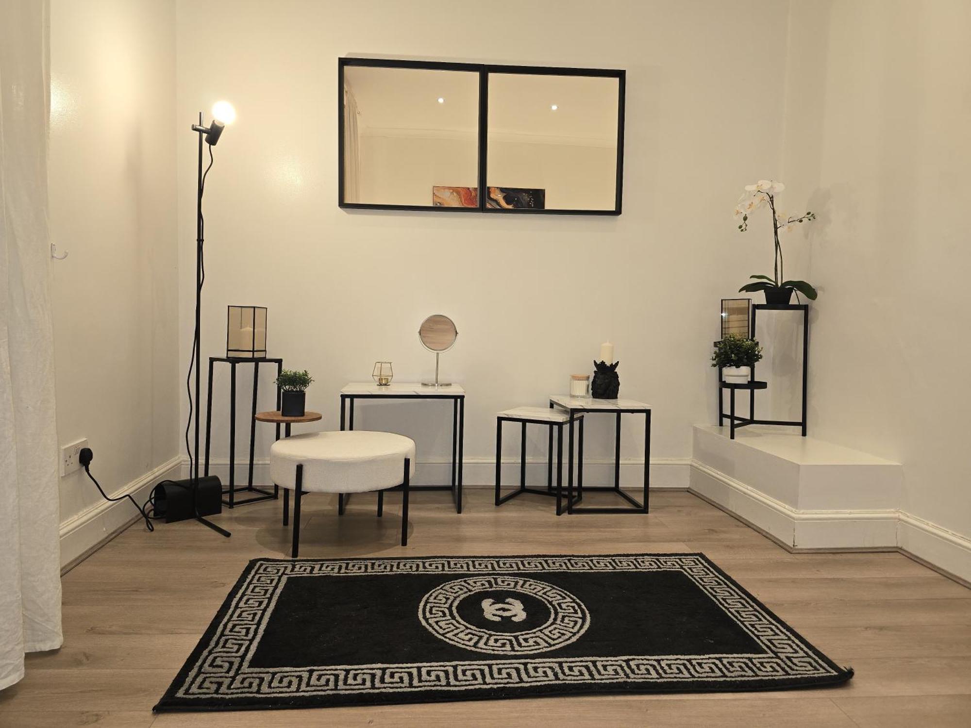 Lägenhet Stylish 2-bed In West - Extended London