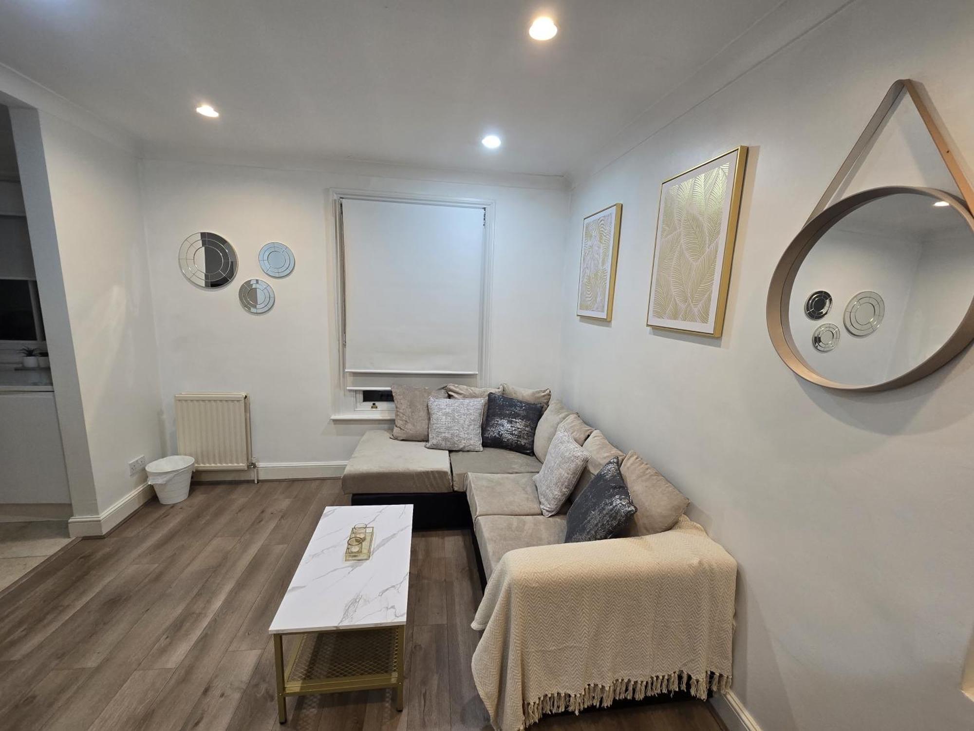 Lägenhet Stylish 2-bed In West - Extended *
