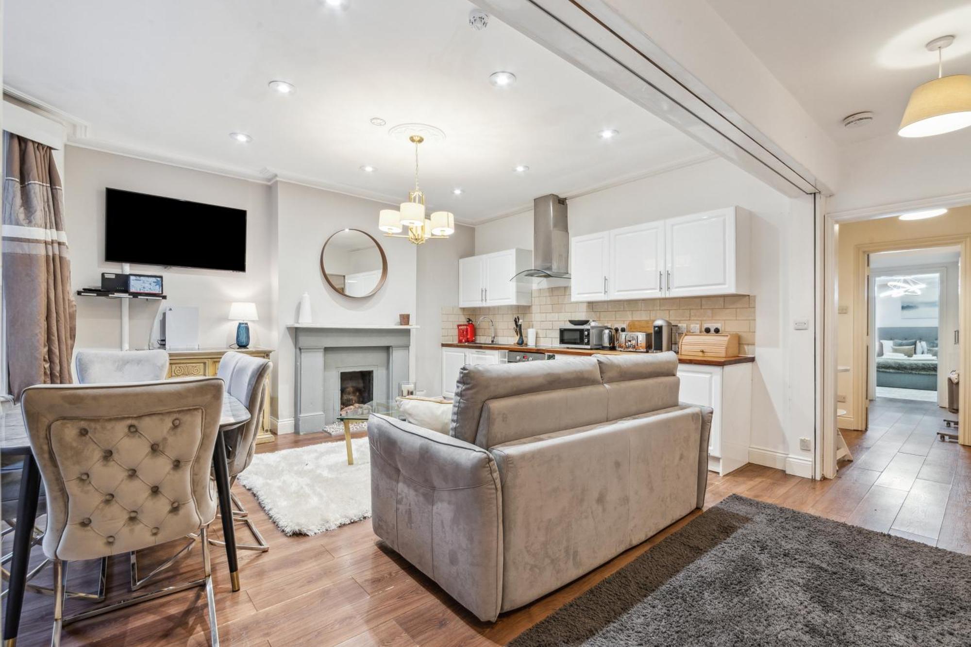 Apartment Stunning 2bed 2bath In Earls Court Sleeps Six