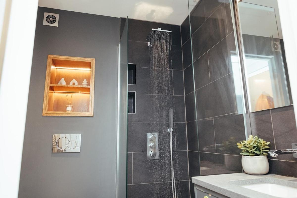 Stunning Soho Flat Ldn Apartment