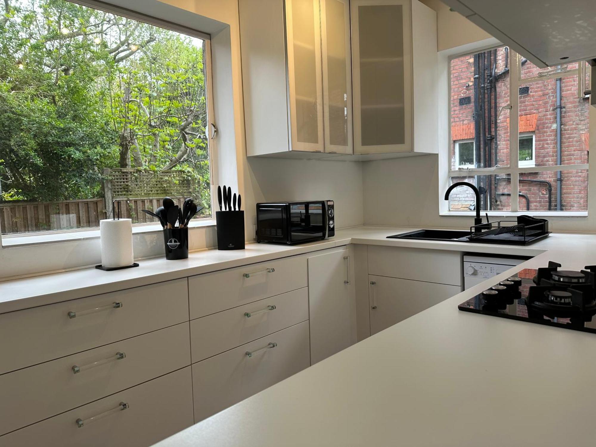 Quiet Residential Area Modern And Cozy Two Bed In Hampstead Appartement *
