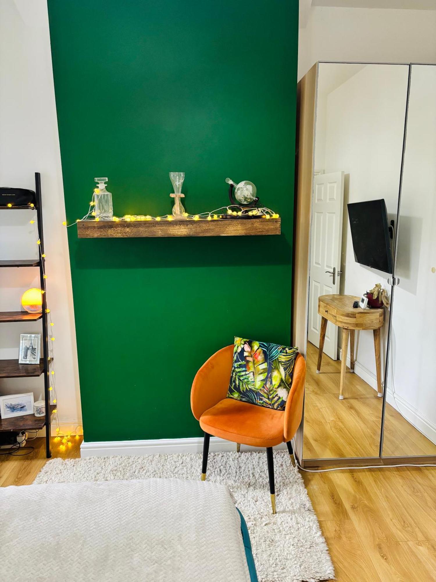 2 Bdr House 20mins To Oxford Circus - * London