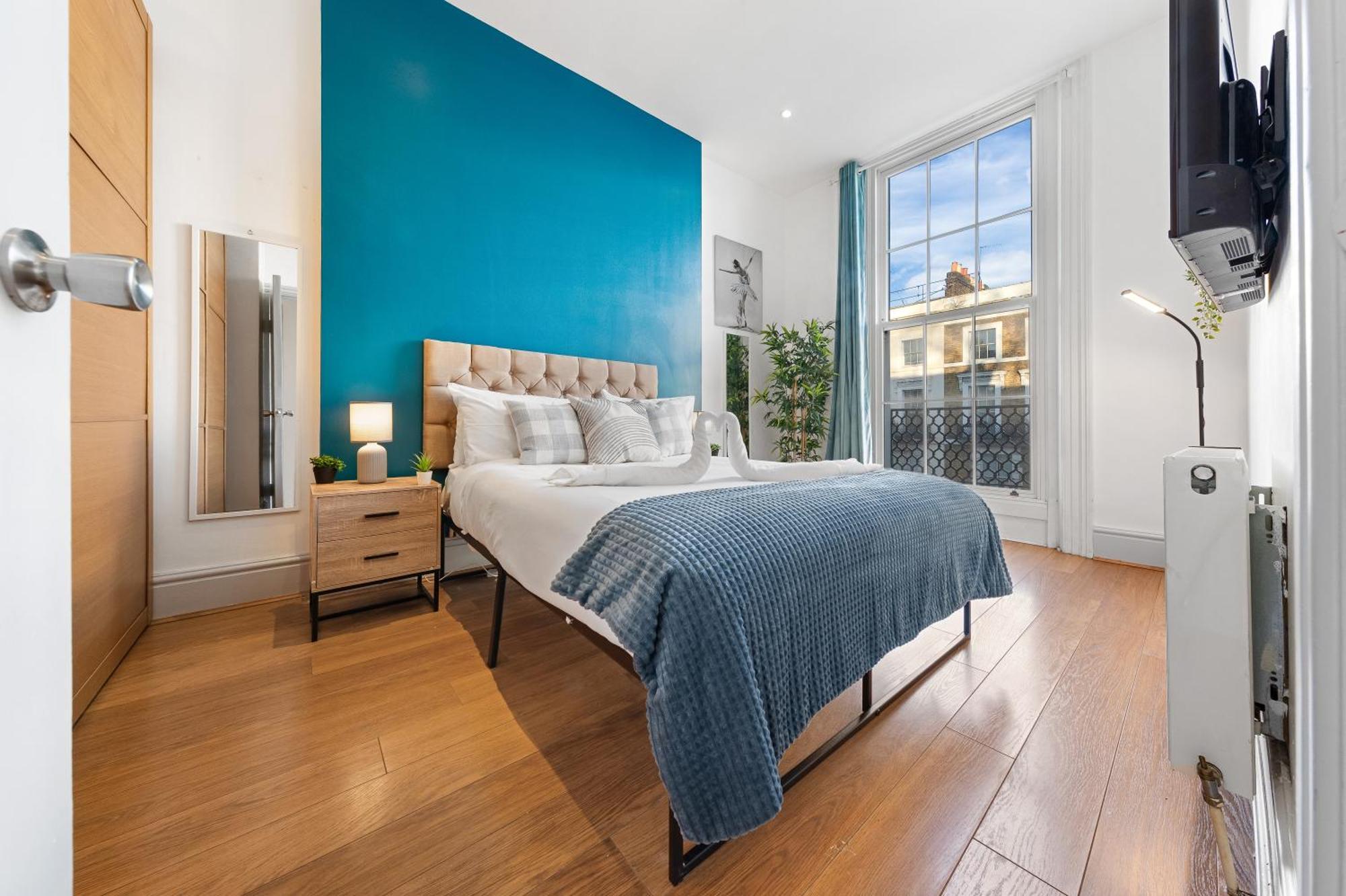 Leilighet Luxurious 3 Bedroom Flat With Balcony In Kensington For 7 Next To Station Near Harrods *