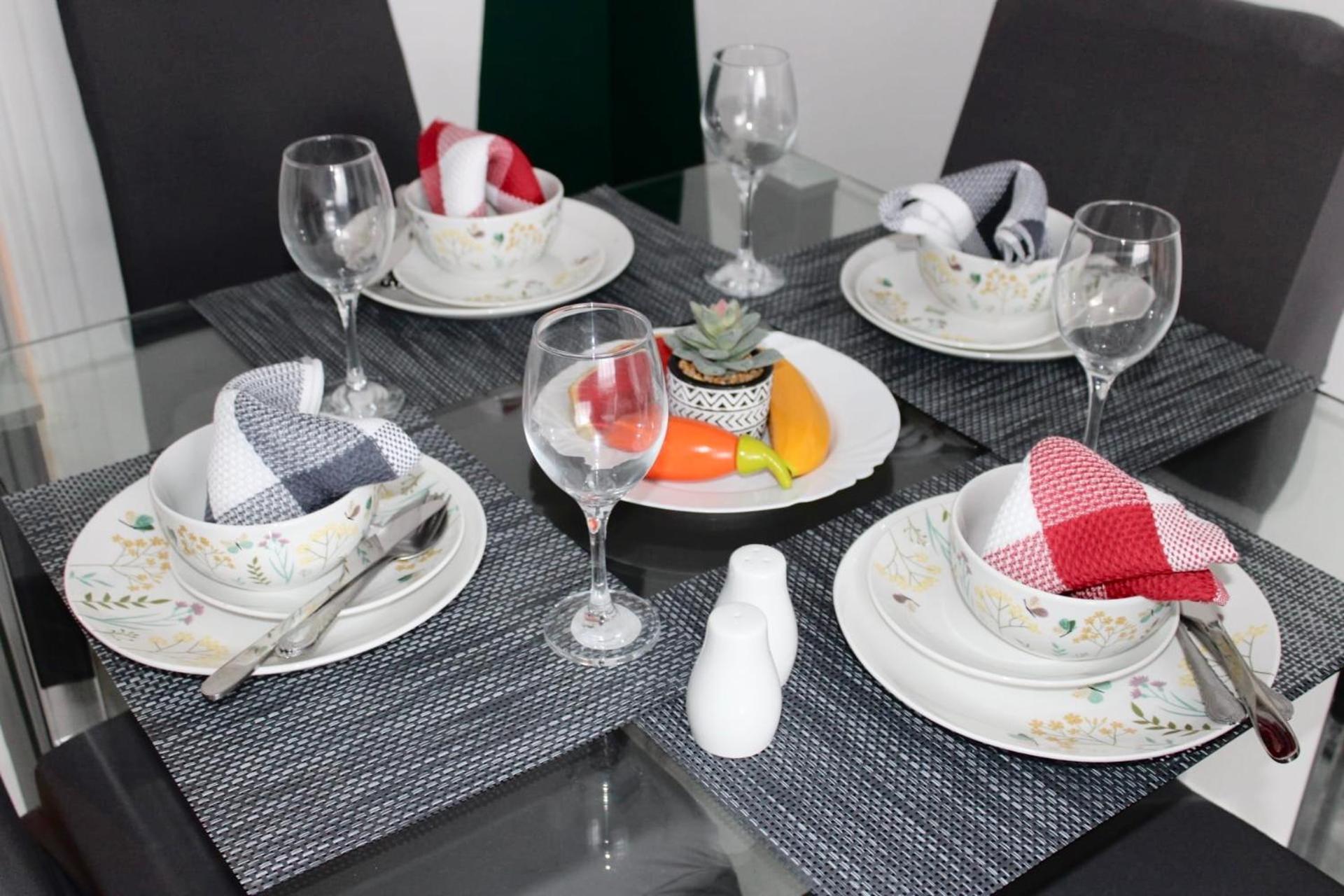 Juniper - 2 Bedrooms Londen