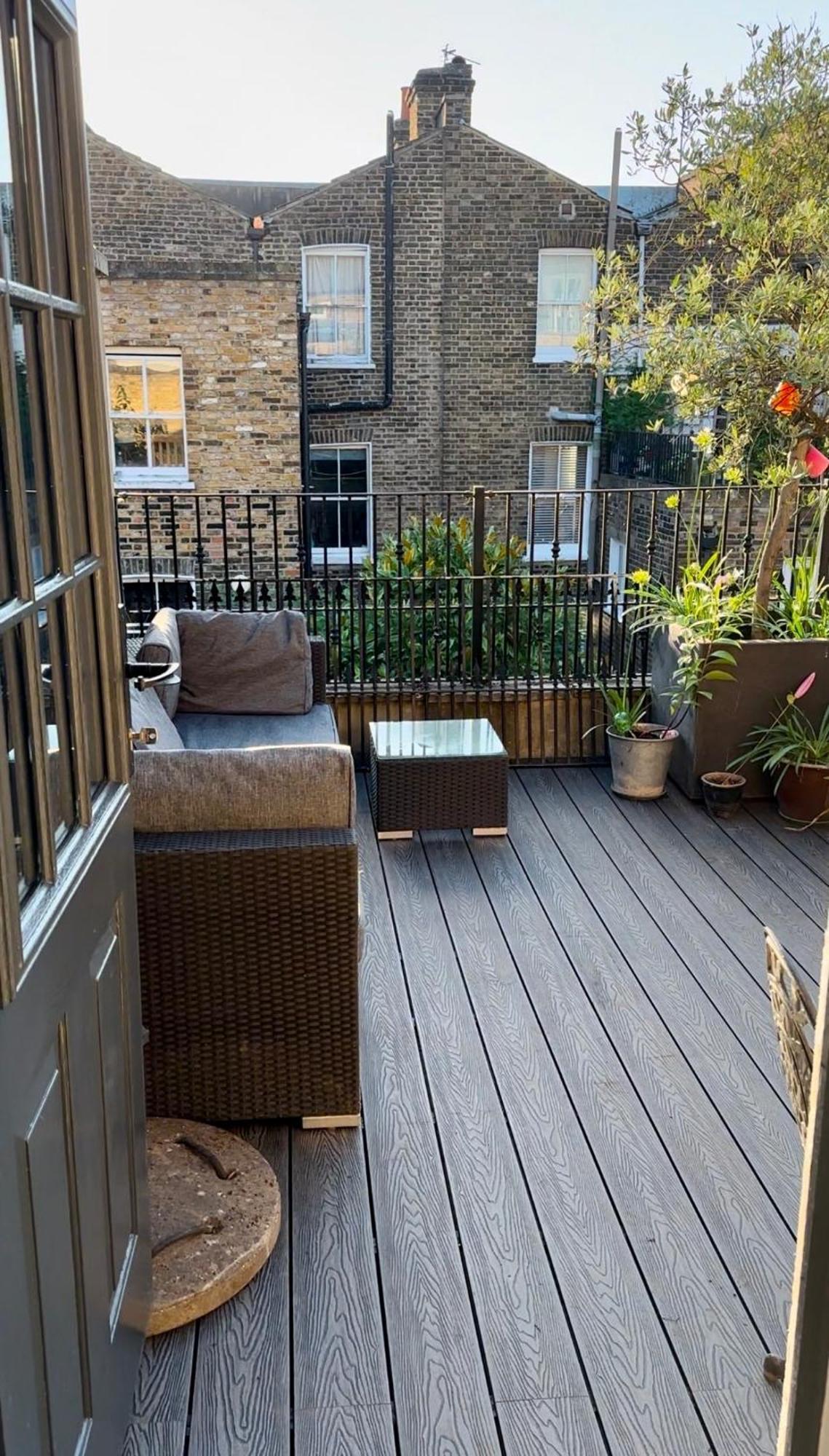 2 Bed Luxury Victorian In Zone 1