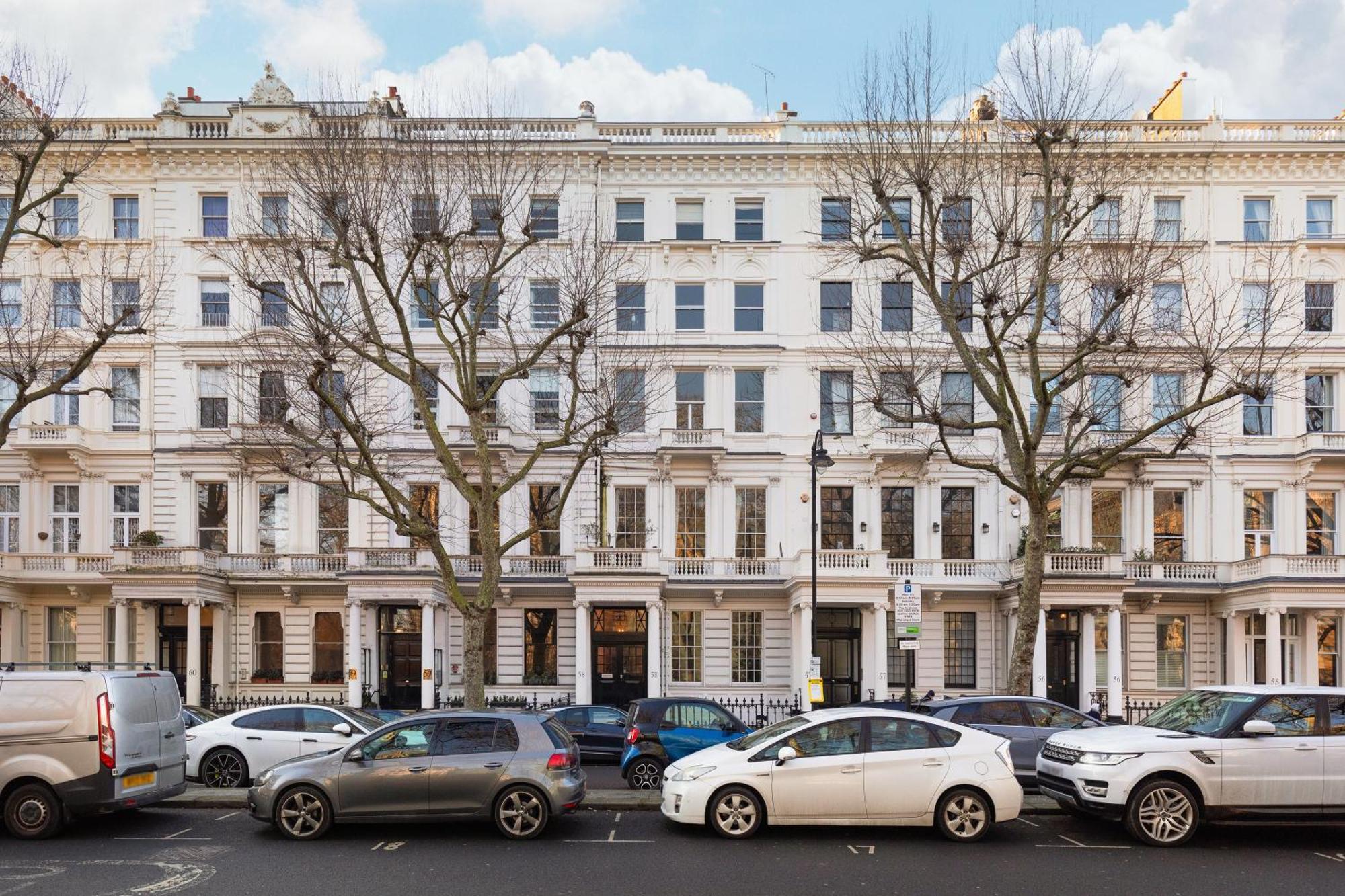 Modern Two Bed Two Bath Flat In Kensington - Knightsbridge * Londen