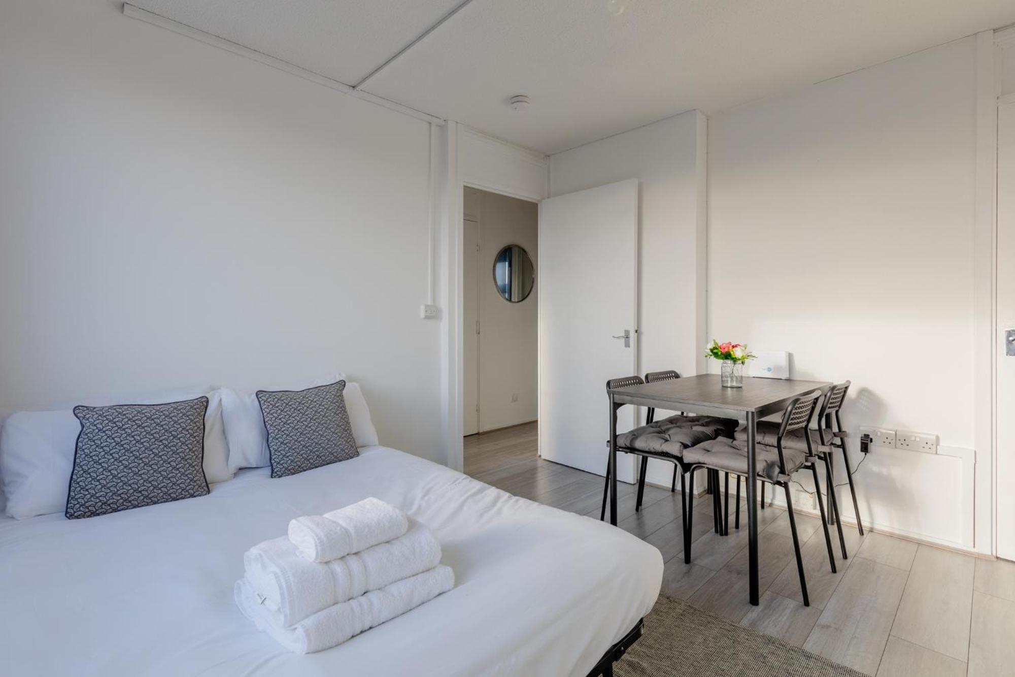 Stylish 1bd Flat With Shard Views Near Bermondsey Apartment