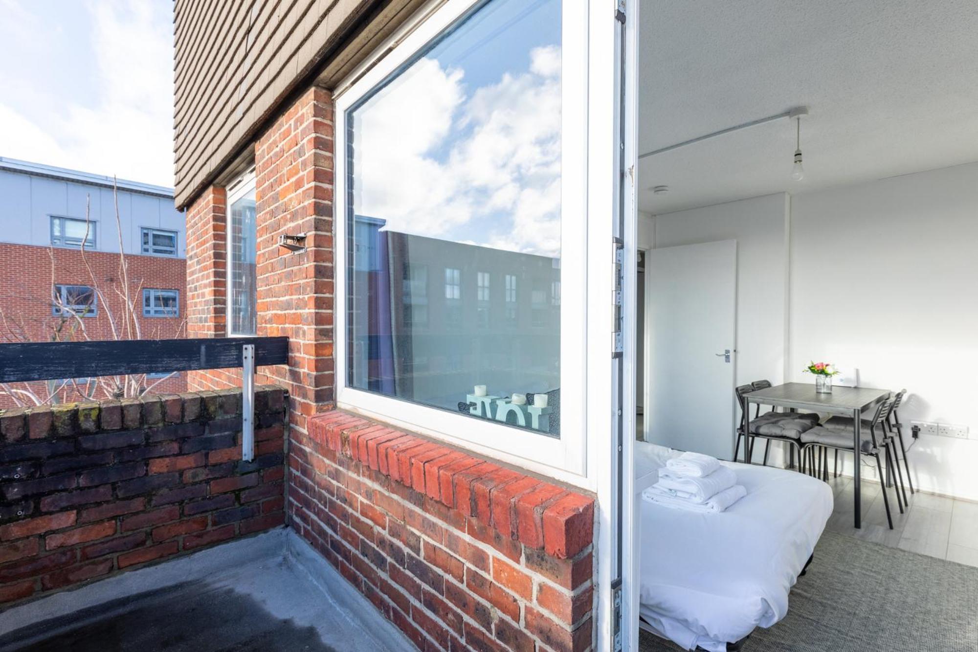 Stylish 1bd Flat With Shard Views Near Bermondsey London