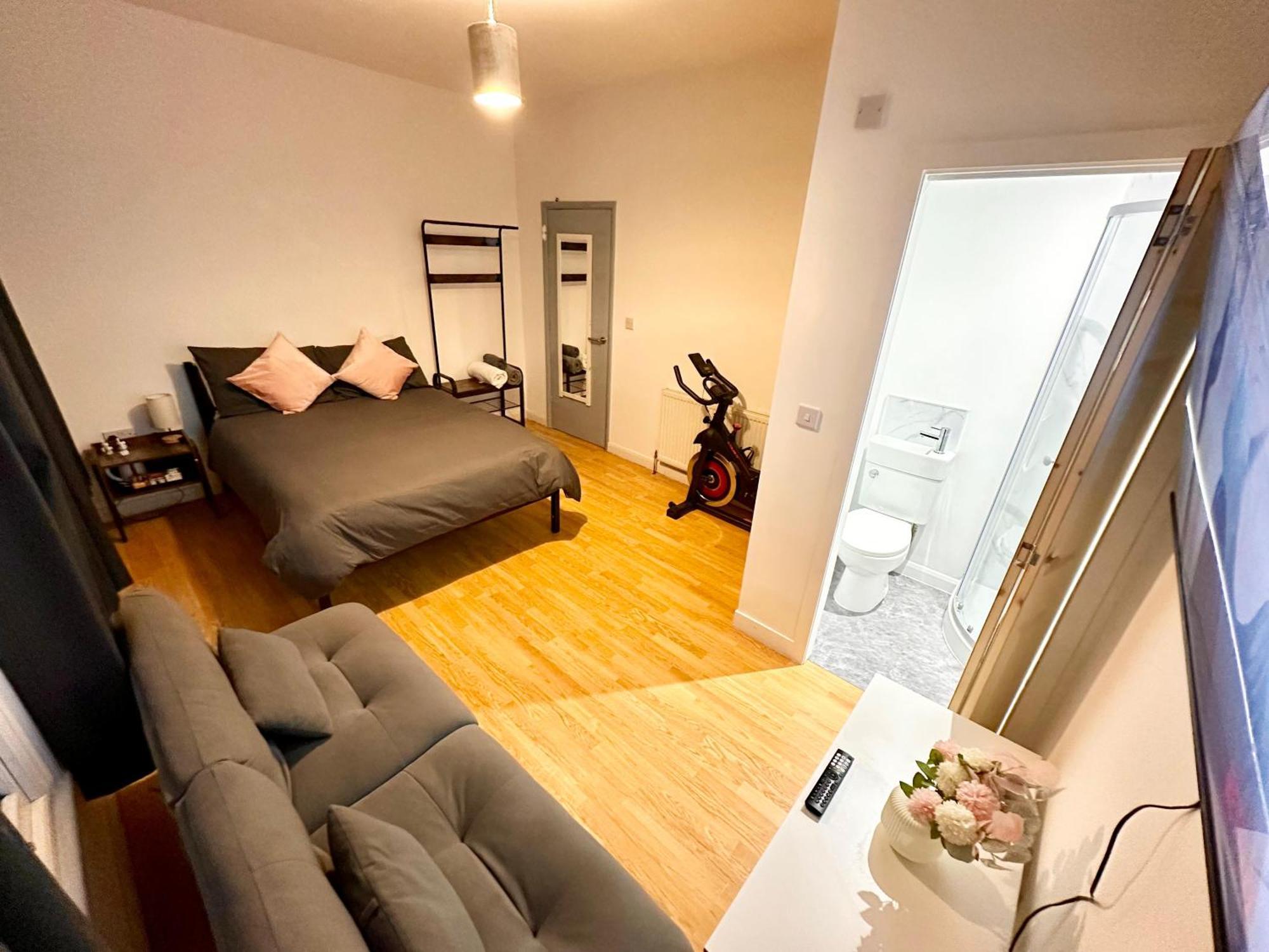 41b Flat Near Zone 1 * Londra