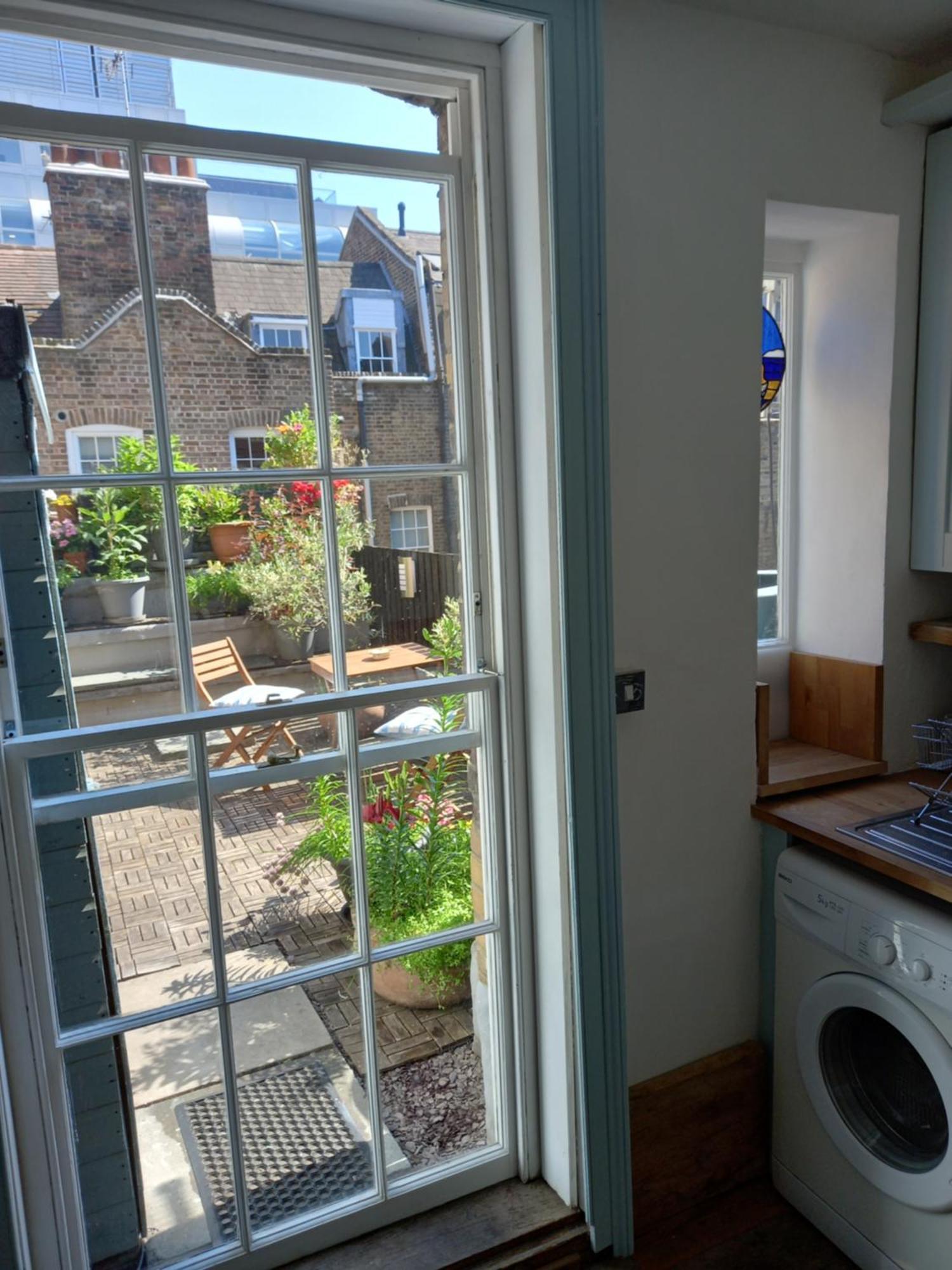 Large Bright Soho Flat With Large Terrace London