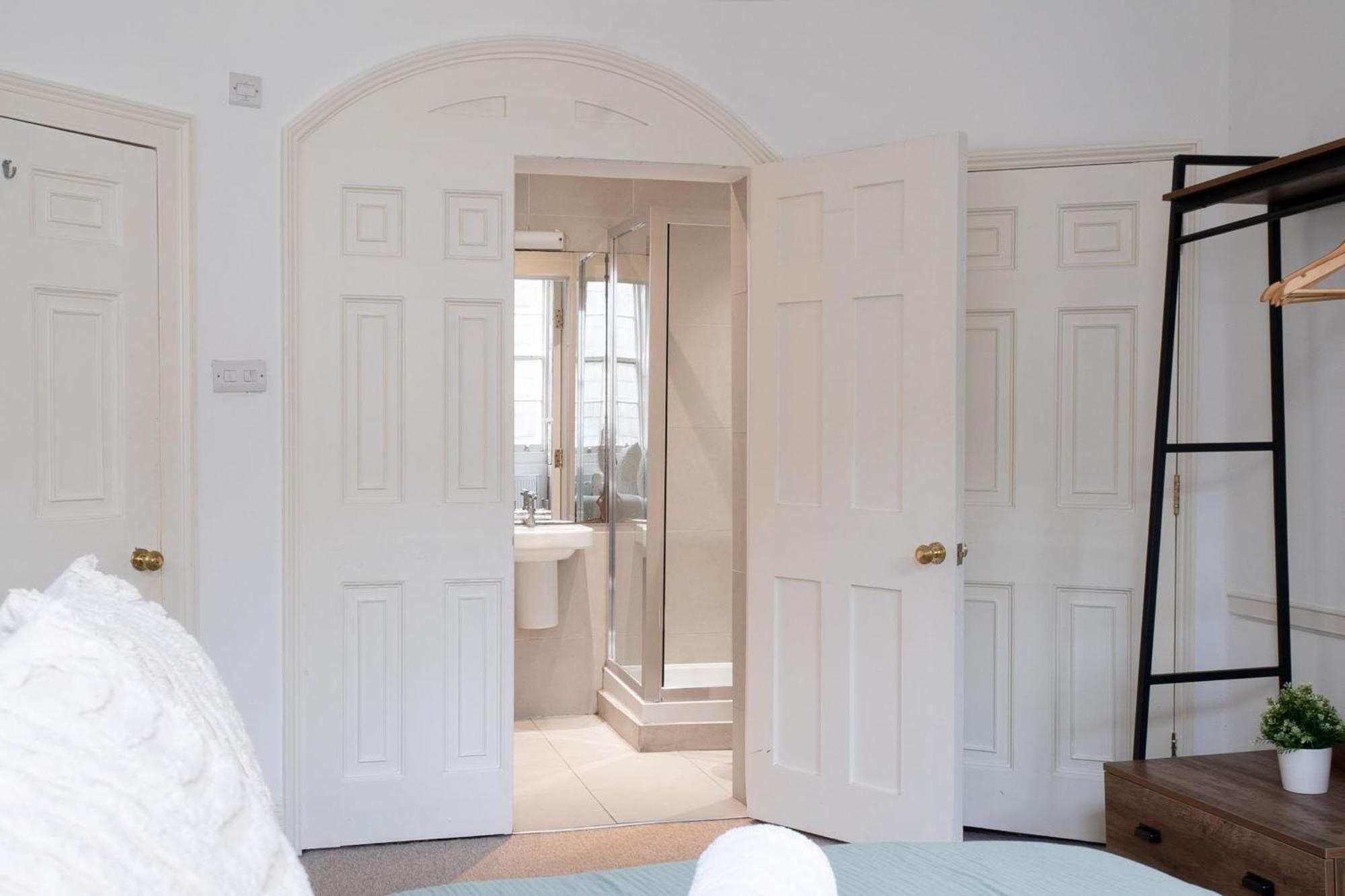 Bnbnova - 2br With Patio - Vauxhall & Waterloo Appartement Londen