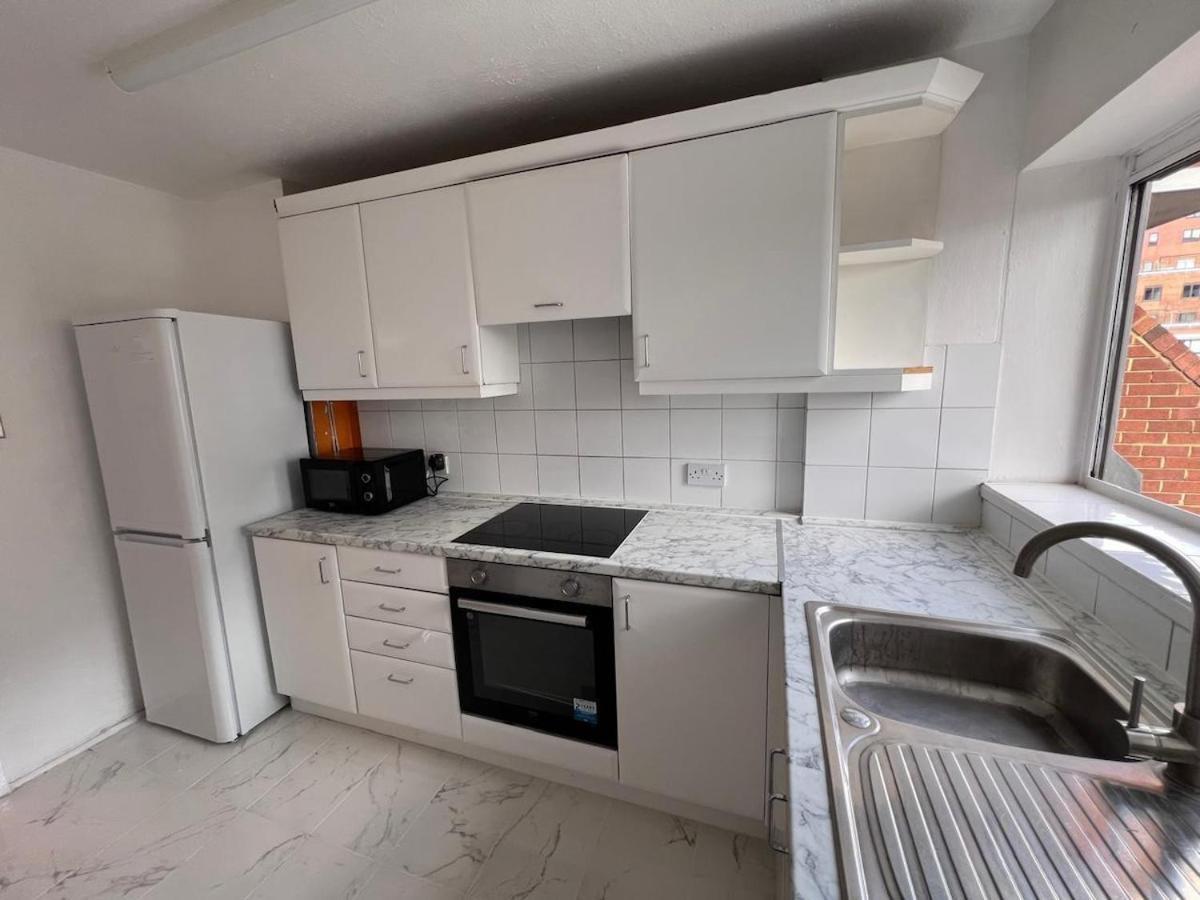 Apartment Queensway 2 Bedroom Flat