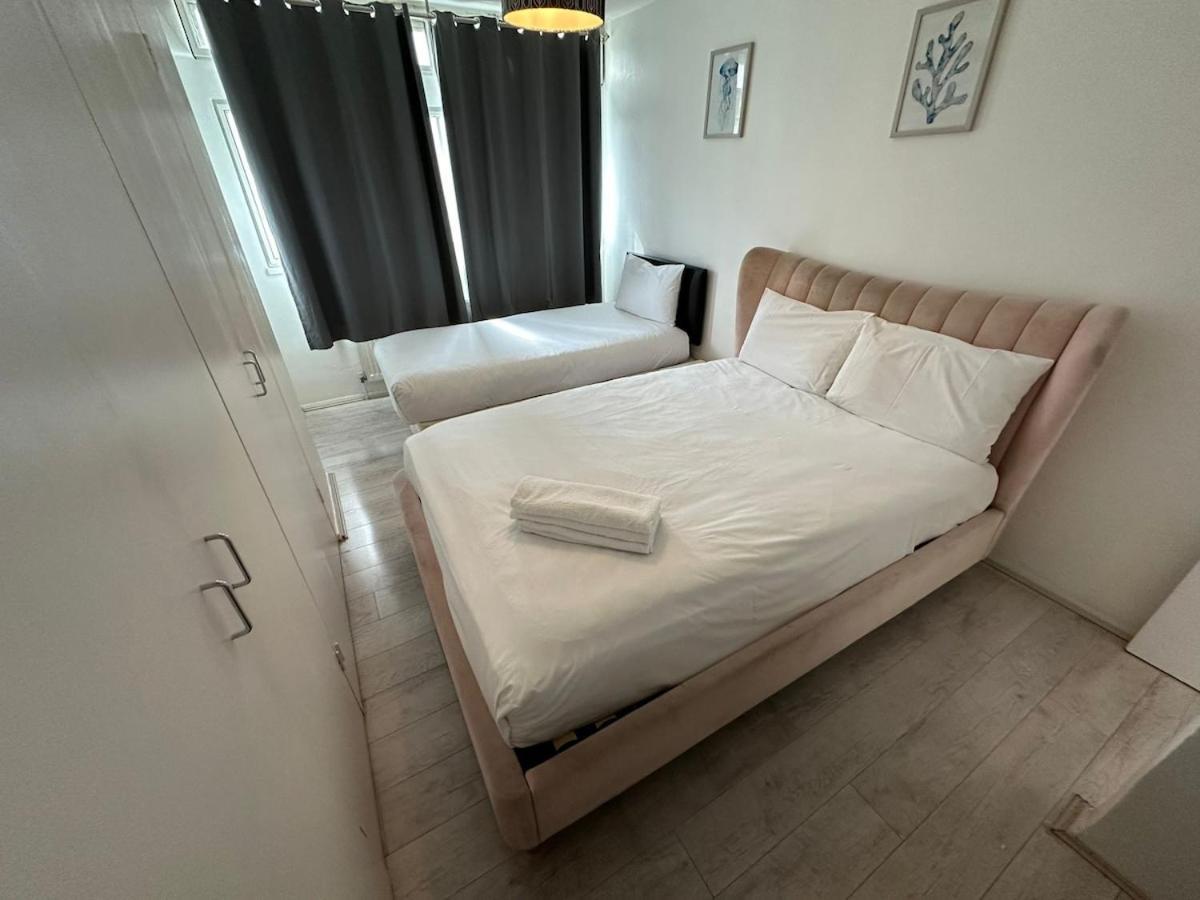 Apartment Queensway 2 Bedroom Flat *
