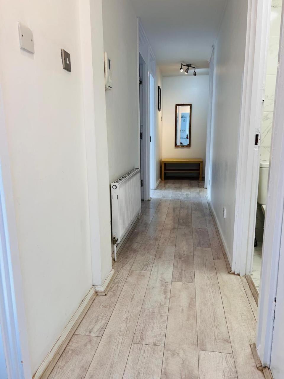 Queensway 2 Bedroom Flat Apartment