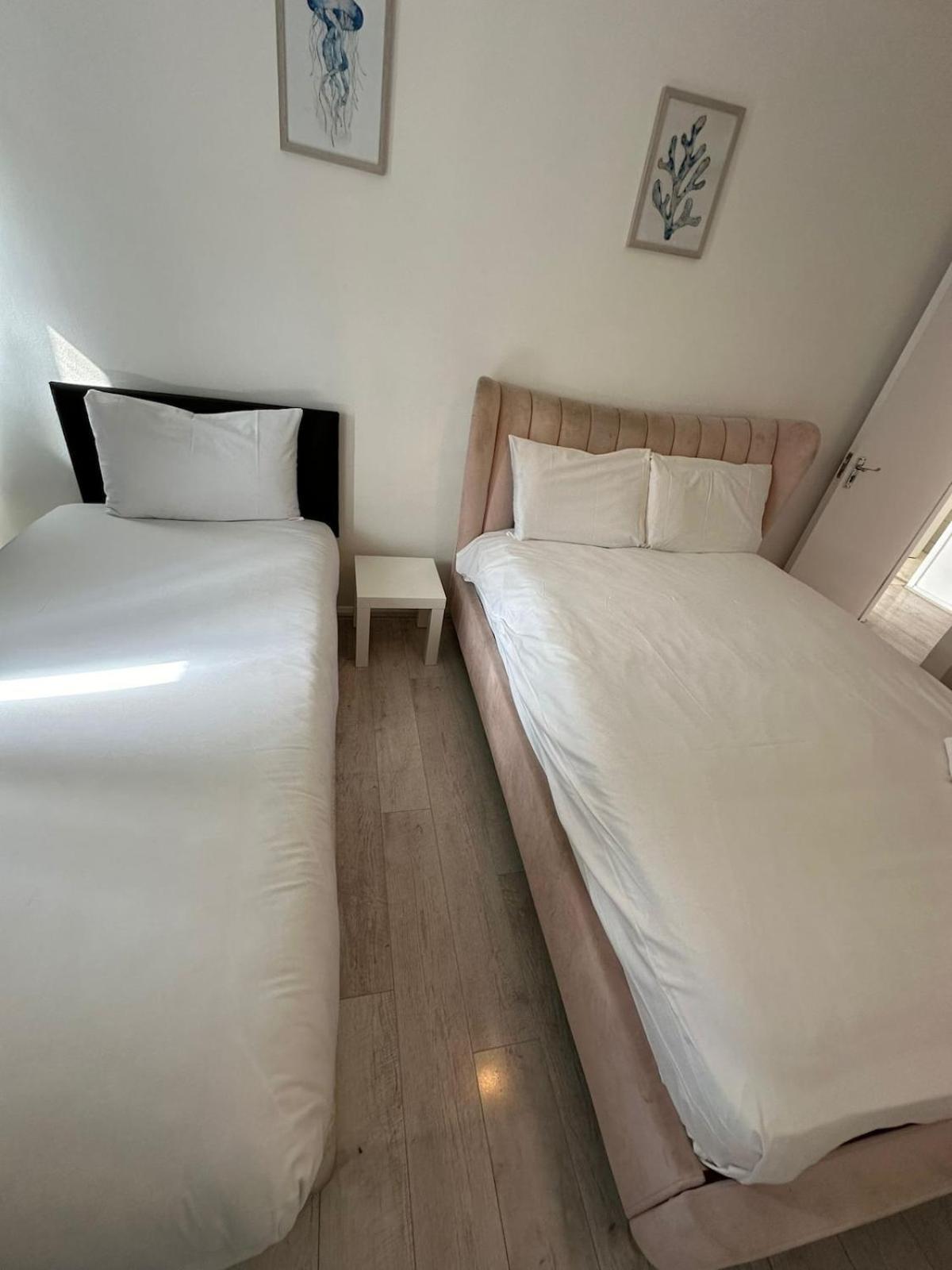 Queensway 2 Bedroom Flat London