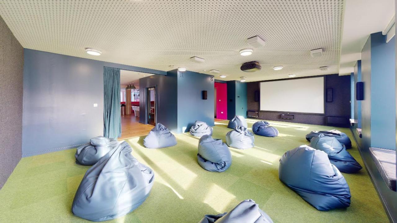 For Student Only - Iq East Court At Central London * Londen
