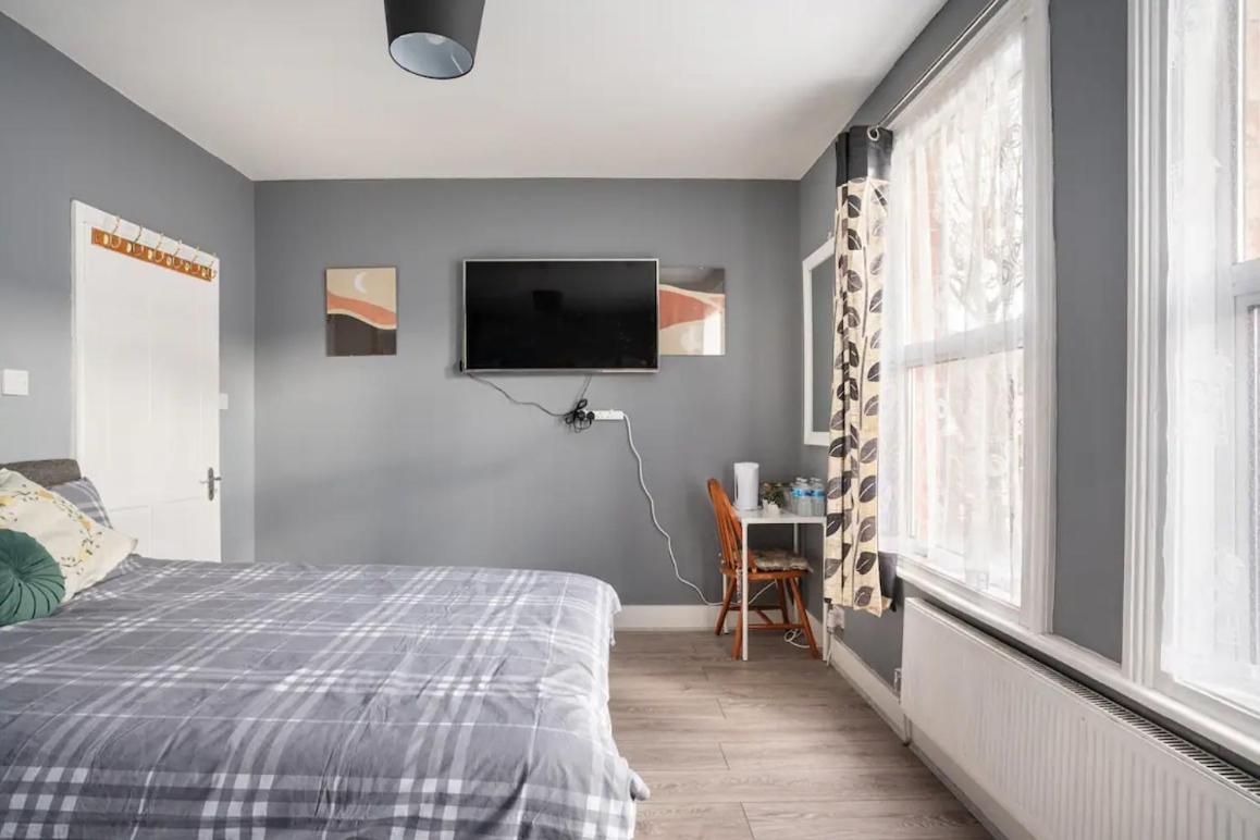 Hatton Homes - Thackeray Avenue *