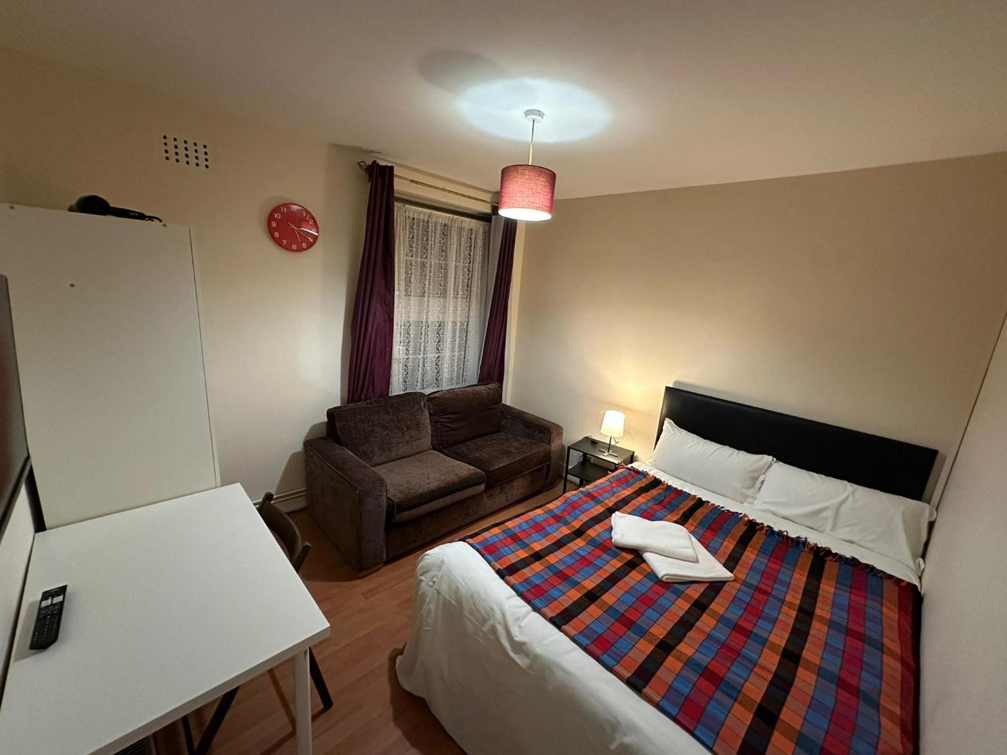 Leilighet Beautiful Private Double In A Shared 3-bedroom Minutes Walk From Bethnal *