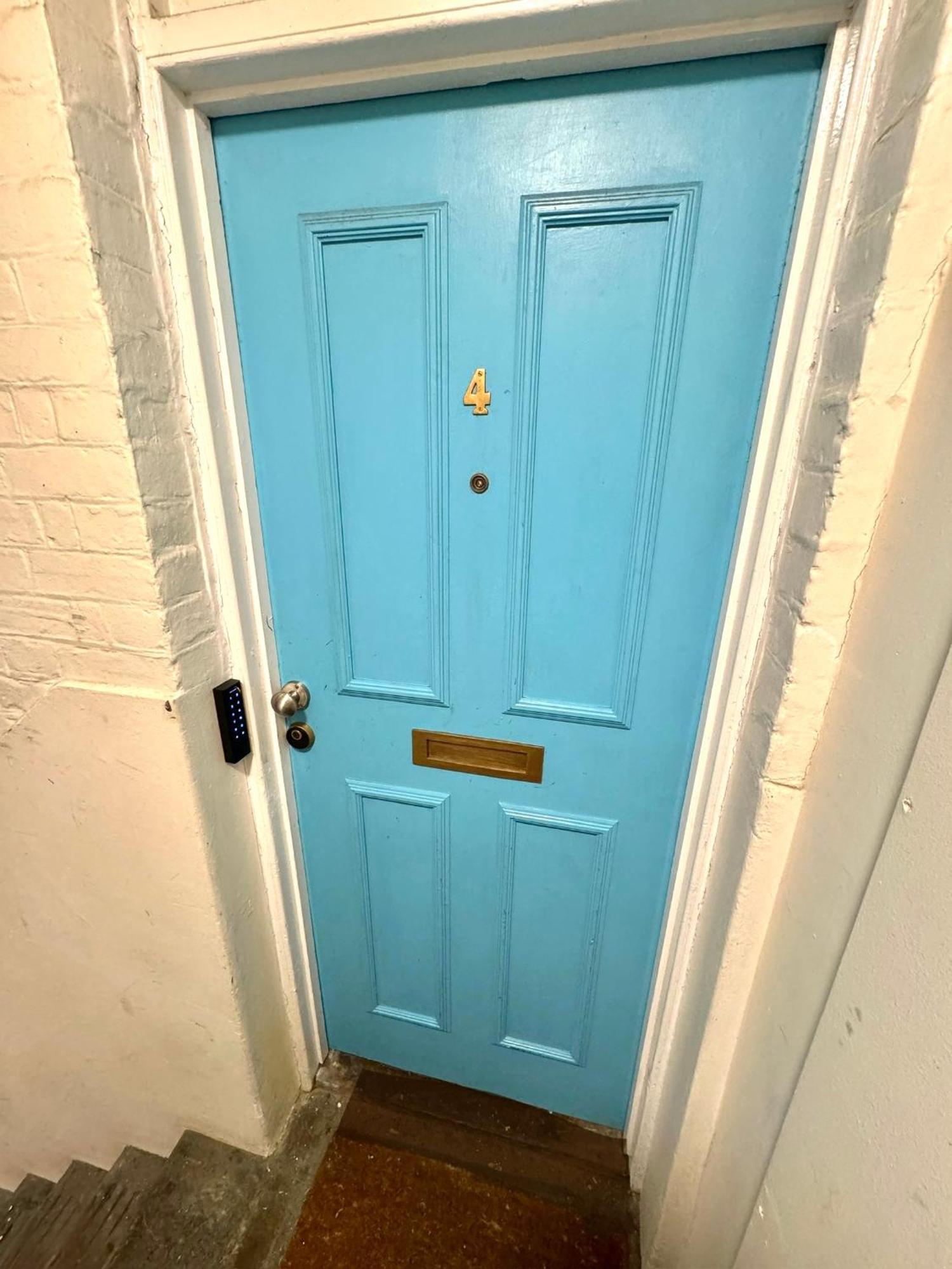 King's Cross Private Bedrooms Homestay *