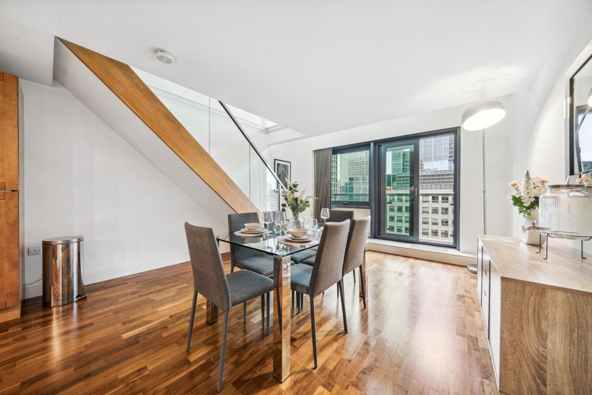 Canary Wharf Riverview 2floor Penthouse Semesterbostad