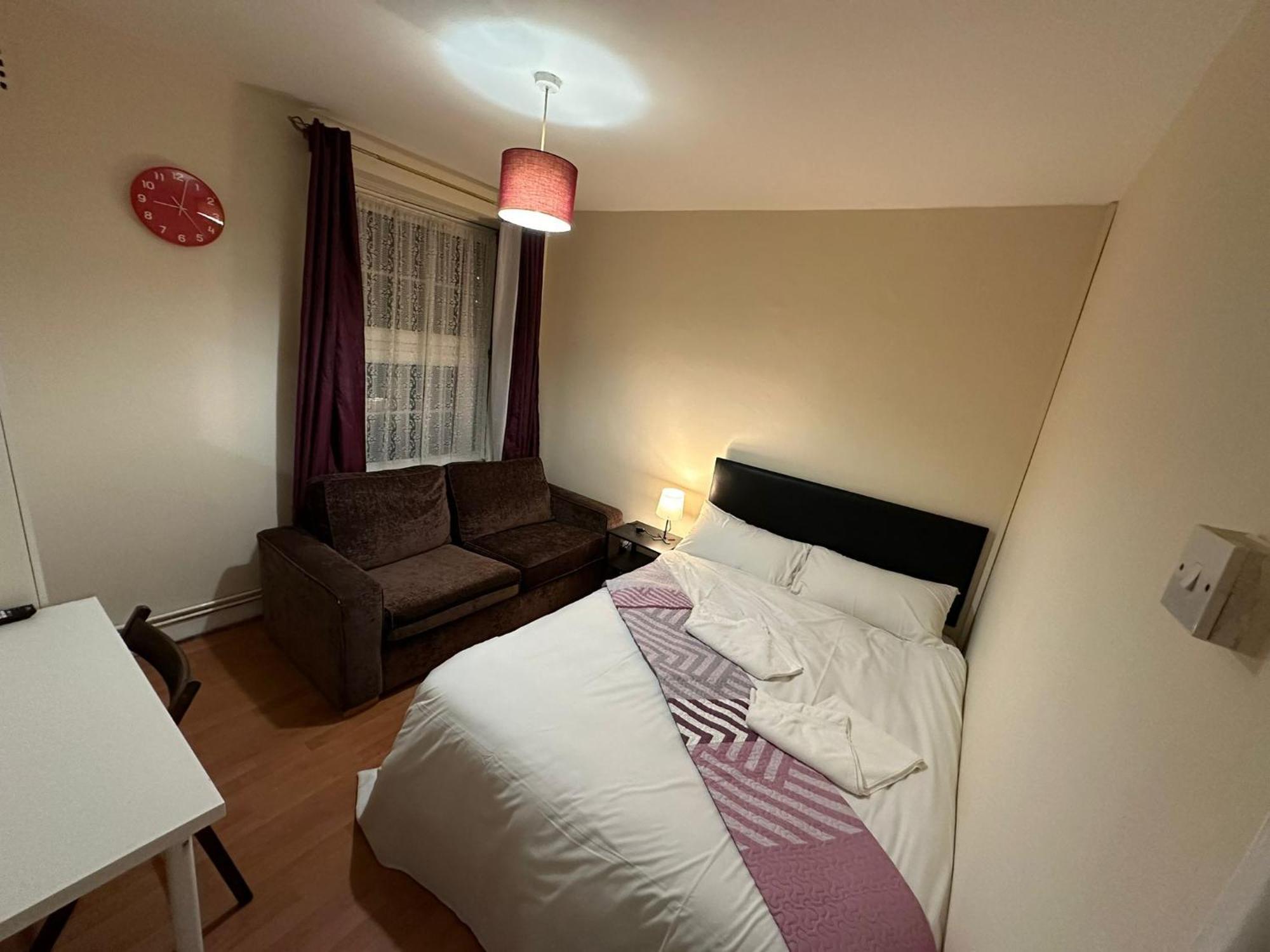 Leilighet Beautiful Private Double In A Shared 3-bedroom Minutes Walk From Bethnal *