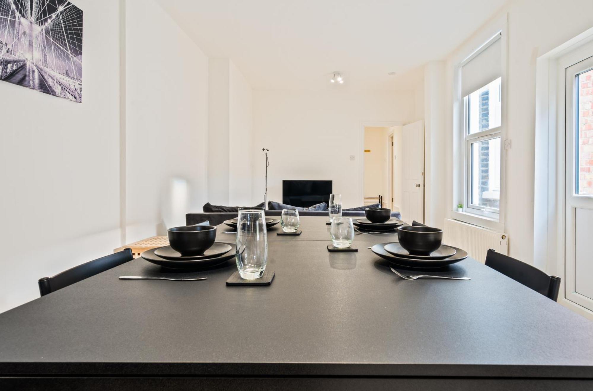 Appartement Pool Table High End - 2 Bedroom Flat