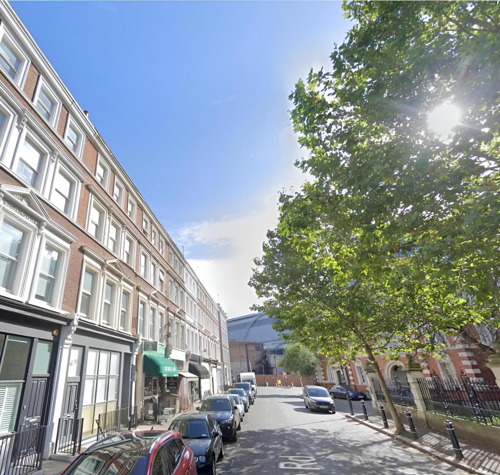 Bright And Airy One Bedroom Condo, Olympia, Kensington Appartement *