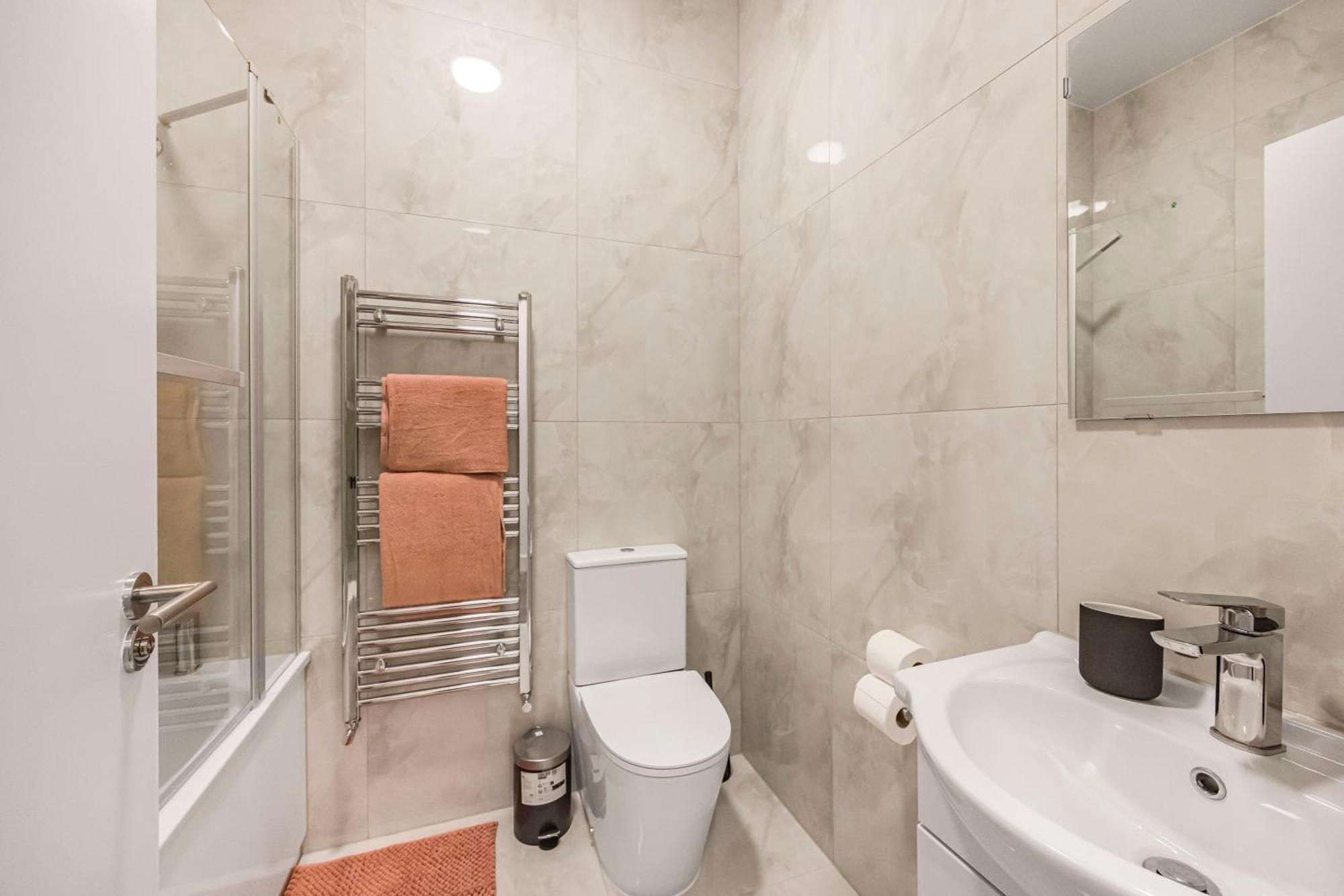Amazing Flat Centrally Located Lejlighed London