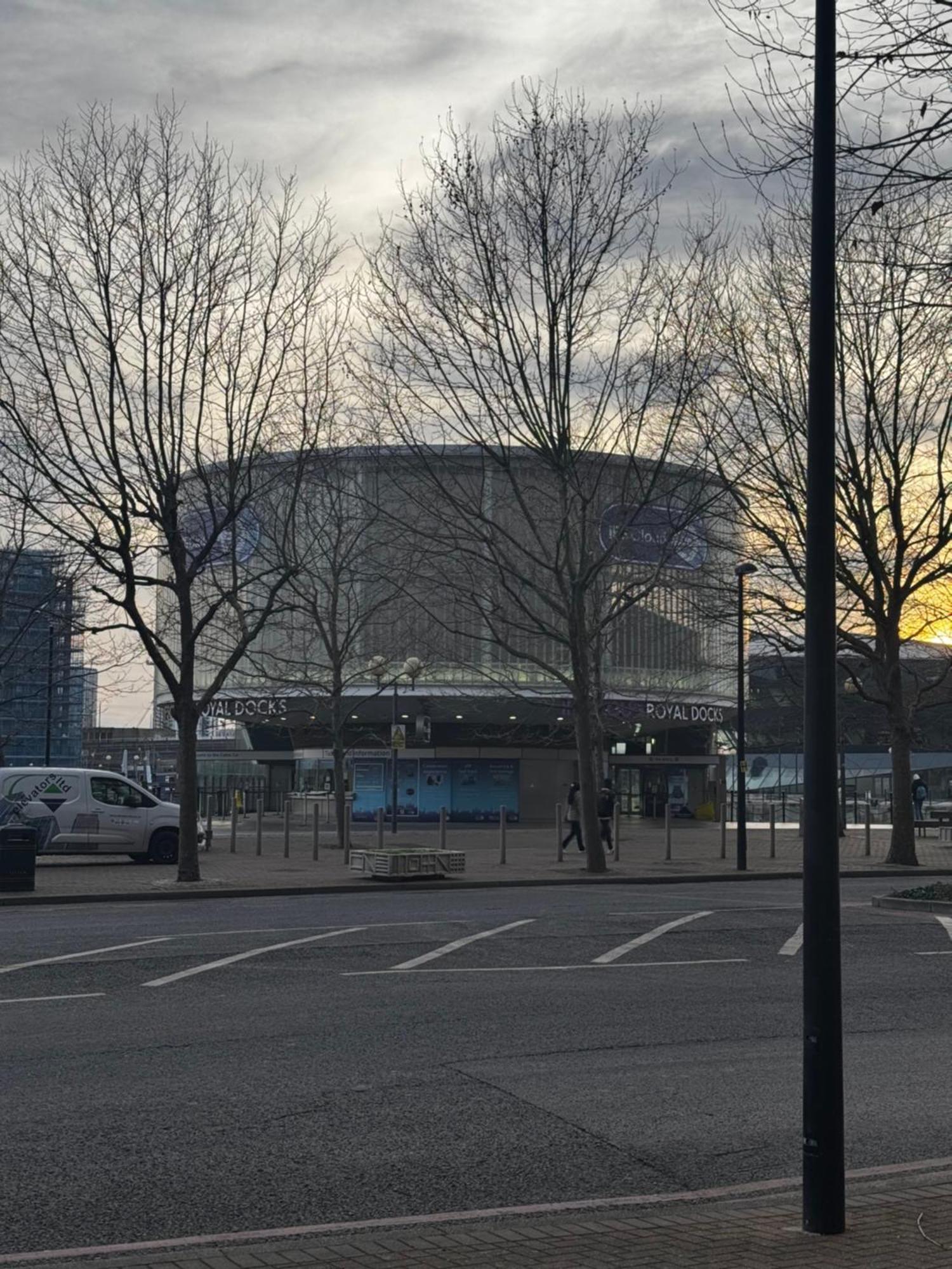 Entire Flat Excel, Ifs Clouds, O2 Arena, City Airport Appartement