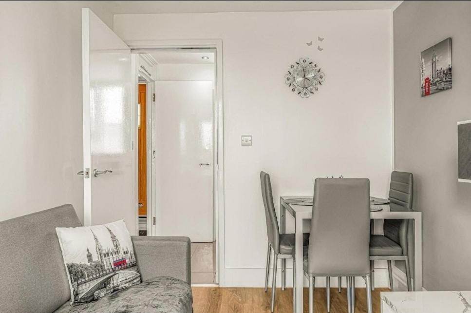 Apartment Amazing Marina-overlooking 1bed