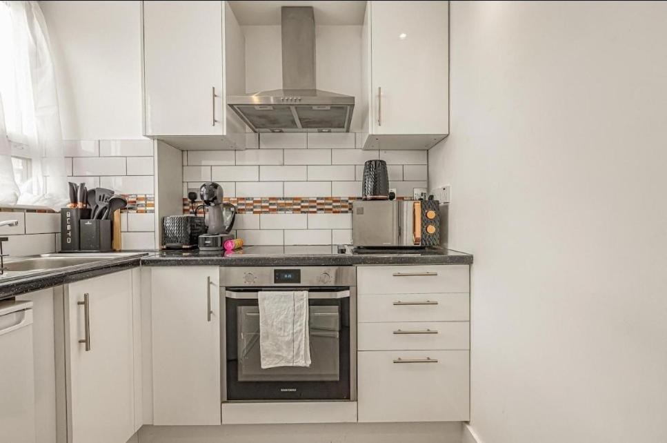 Amazing Marina-overlooking 1bed Apartment *